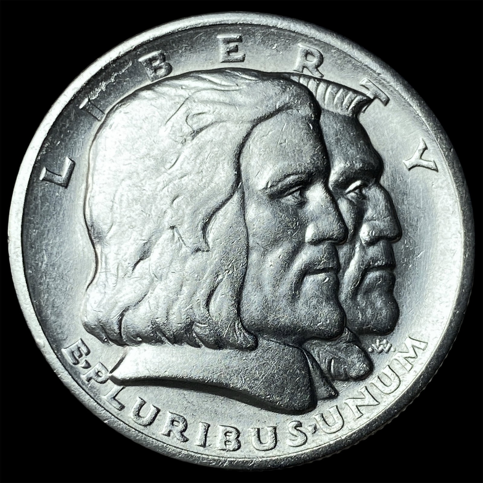 1936 Silver Half Dollar Long Island Tercentenary CLOSELY UNCIRCULATED (1 of 2)