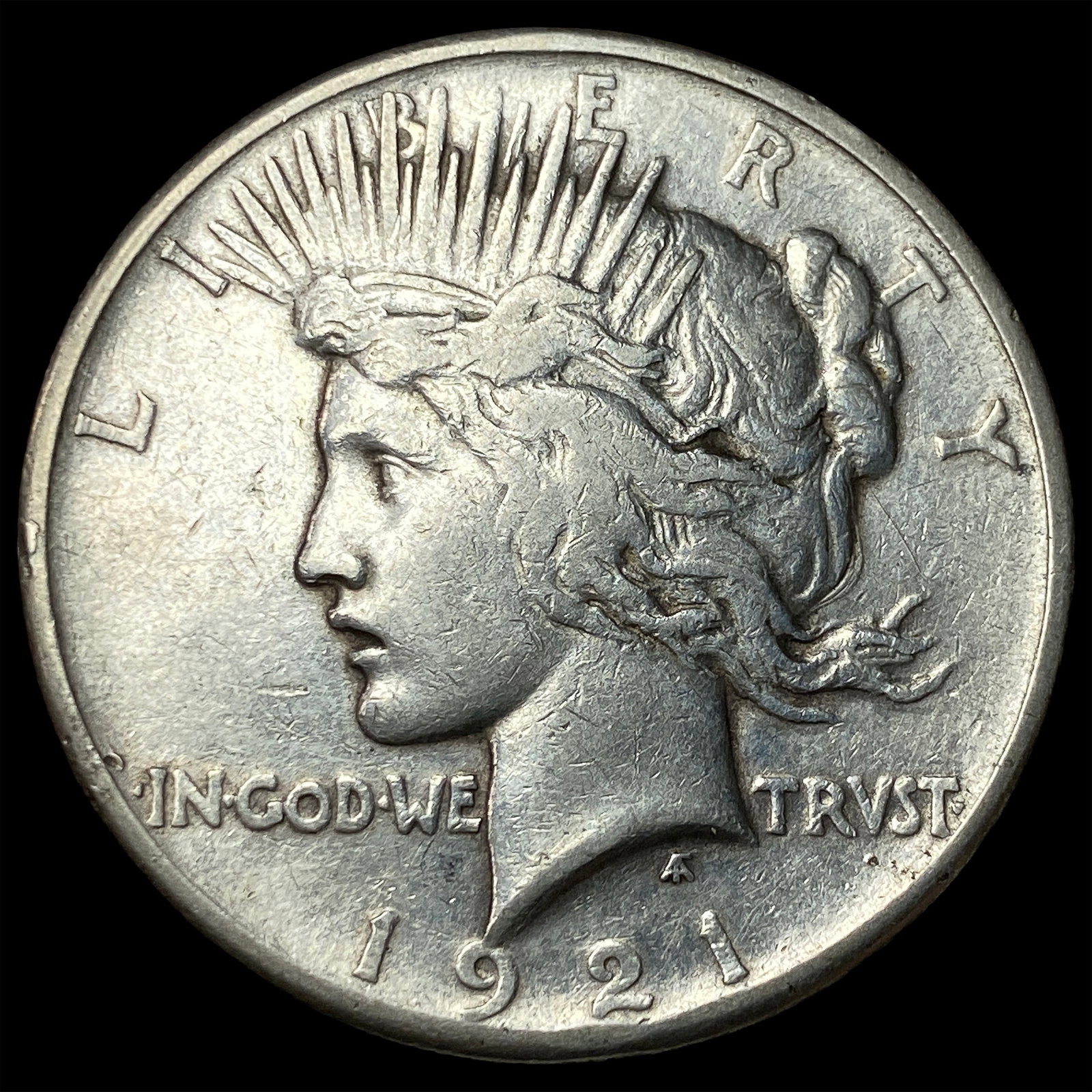 1921 Silver Peace Dollar CLOSELY UNCIRCULATED (1 of 2)