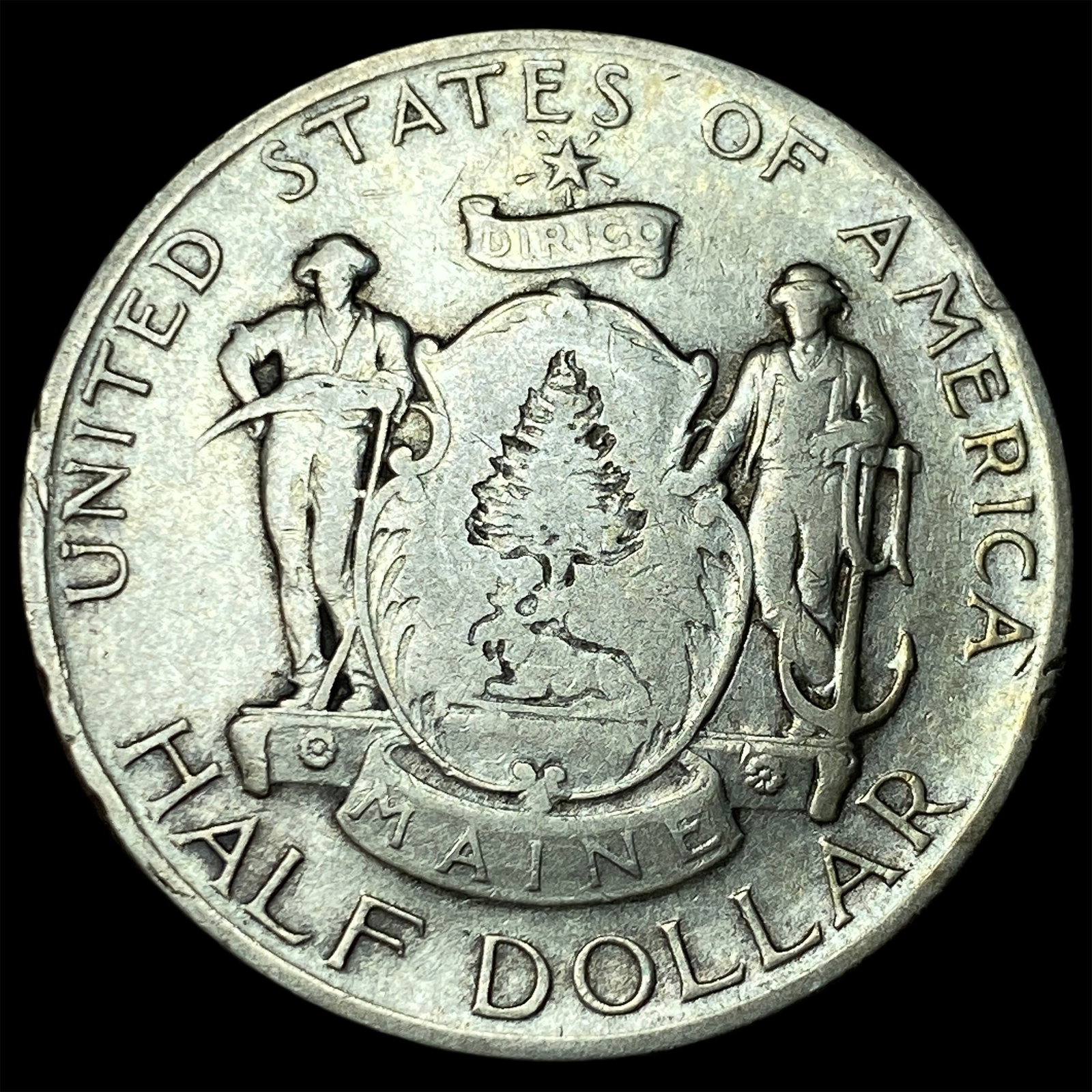 1920 Silver Half Dollar Maine Centennial NEARLY UNCIRCULATED (1 of 2)