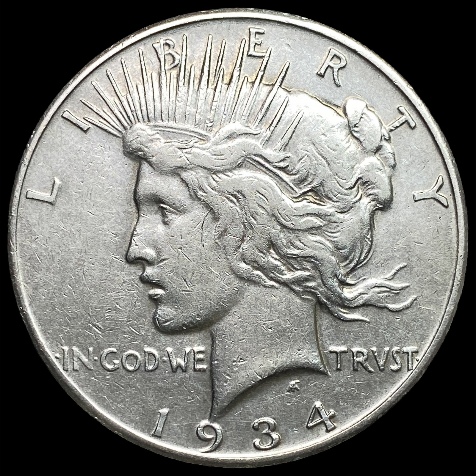 1934 Silver Peace Dollar NEARLY UNCIRCULATED (1 of 2)