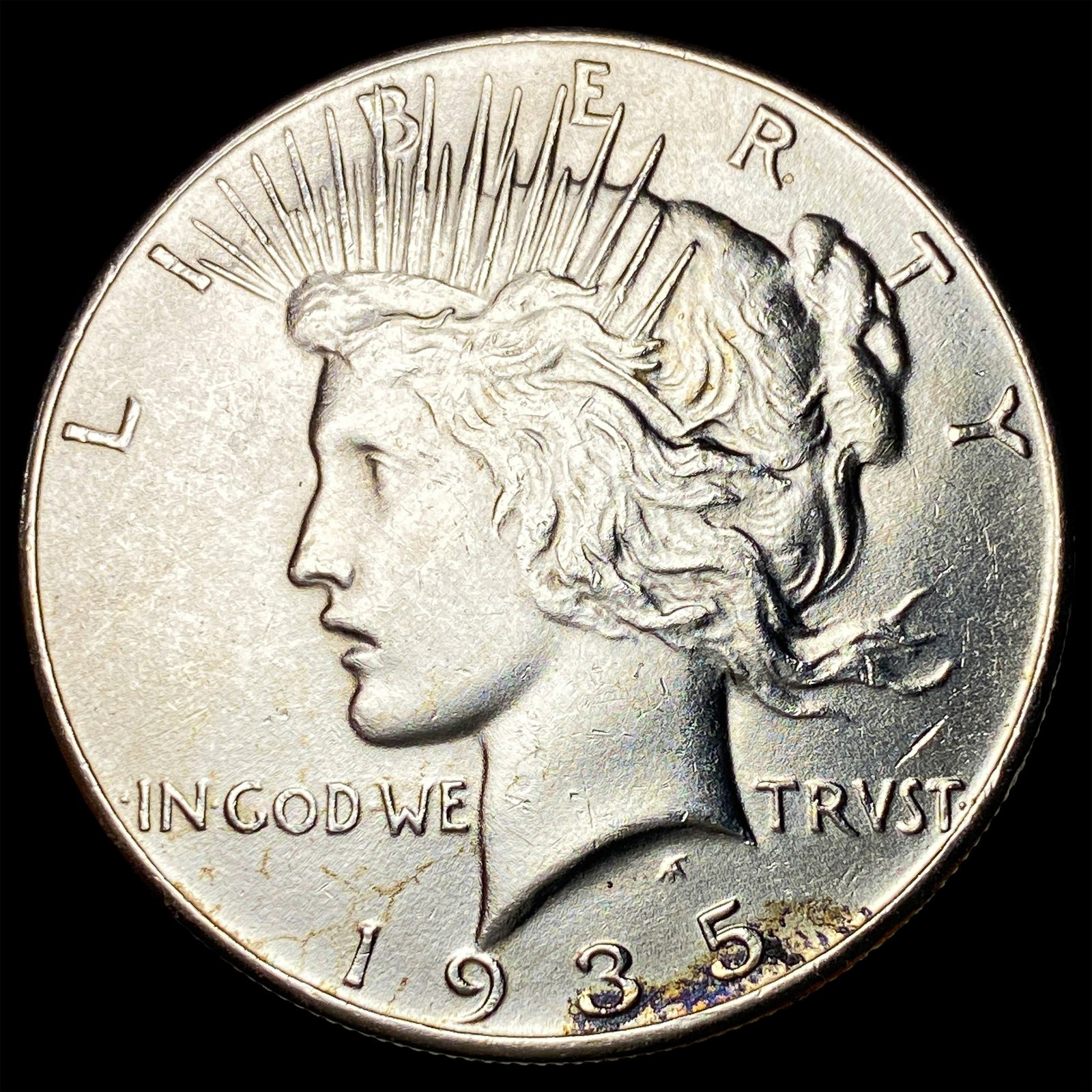 1935 Silver Peace Dollar CLOSELY UNCIRCULATED: 1935 Silver Peace Dollar CLOSELY UNCIRCULATED
