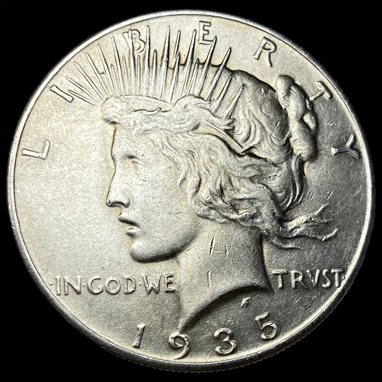 1935 Peace Silver Dollar CLOSELY UNCIRCULATED: 1935 Peace Silver Dollar CLOSELY UNCIRCULATED