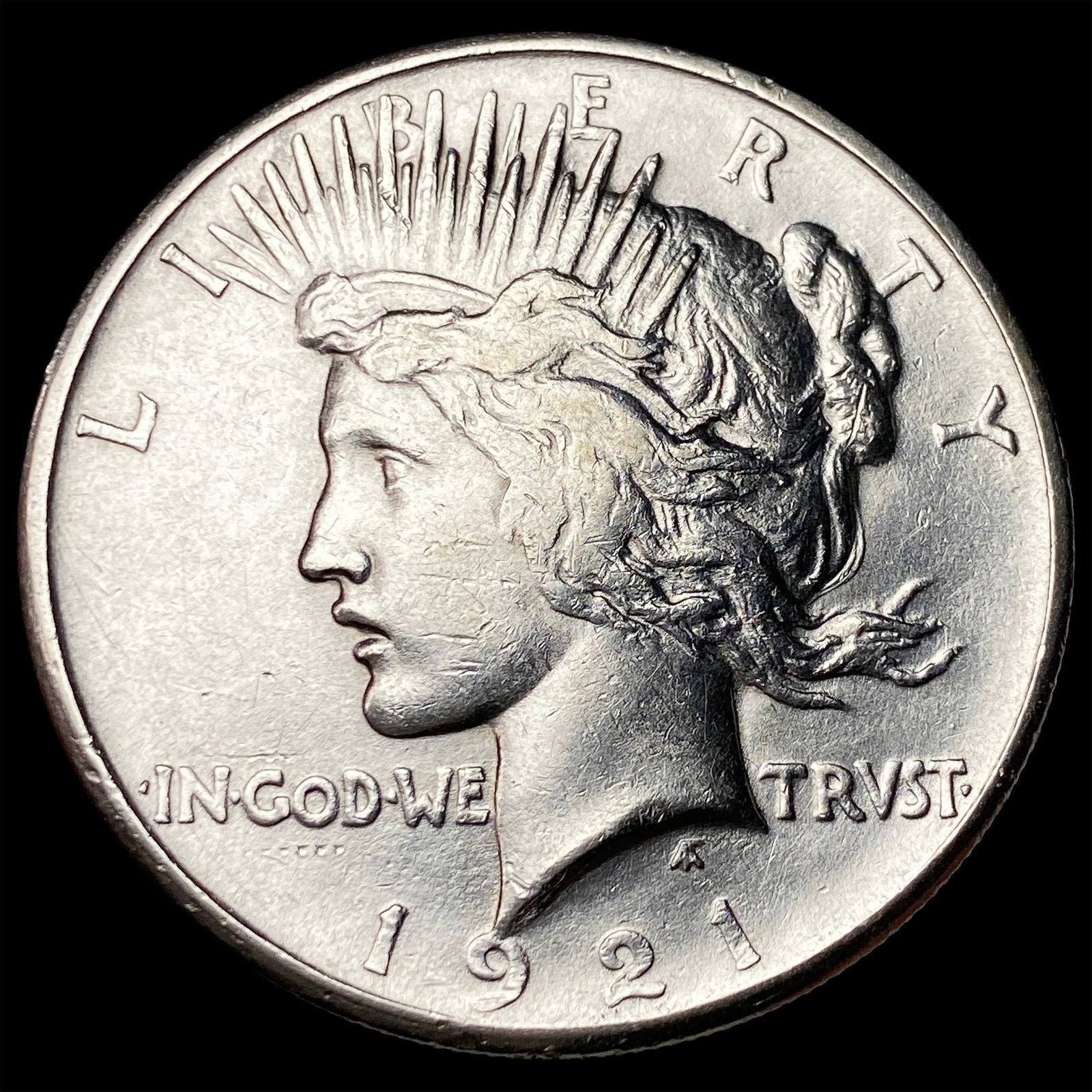1921 Silver Peace Dollar CLOSELY UNCIRCULATED (1 of 2)