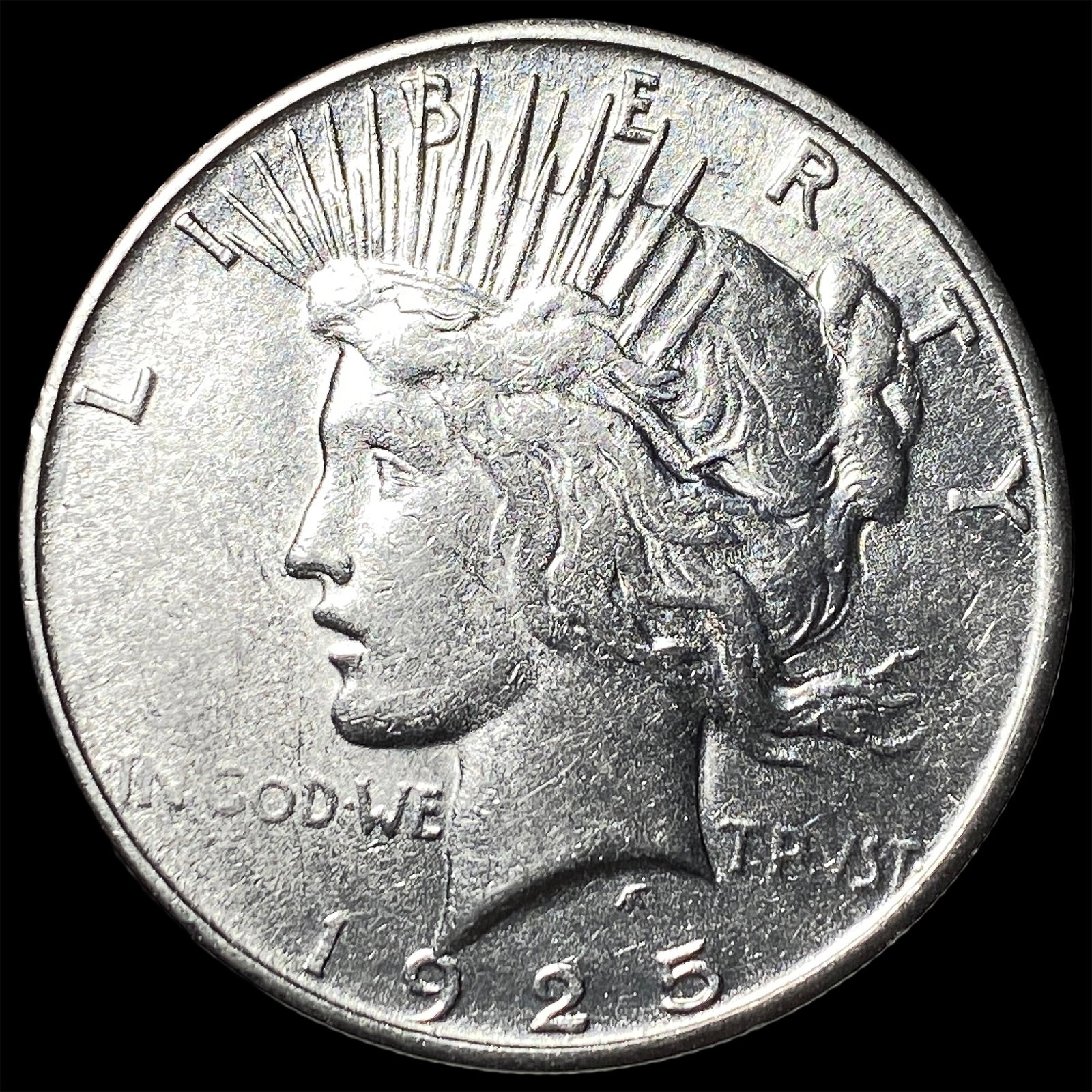 1923 Silver Peace Dollar CLOSELY UNCIRCULATED (1 of 2)