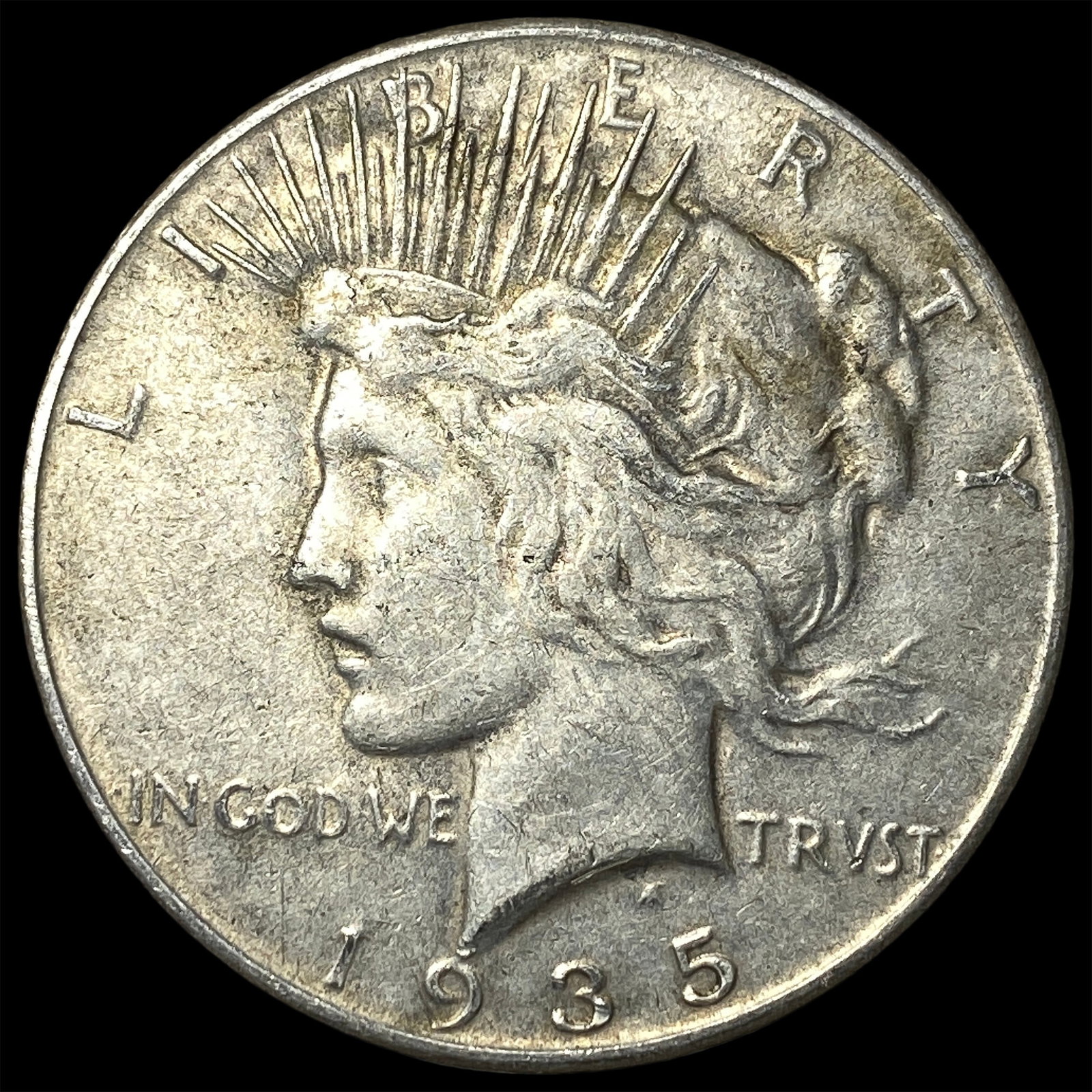 1935 Silver Peace Dollar NEARLY UNCIRCULATED (1 of 2)
