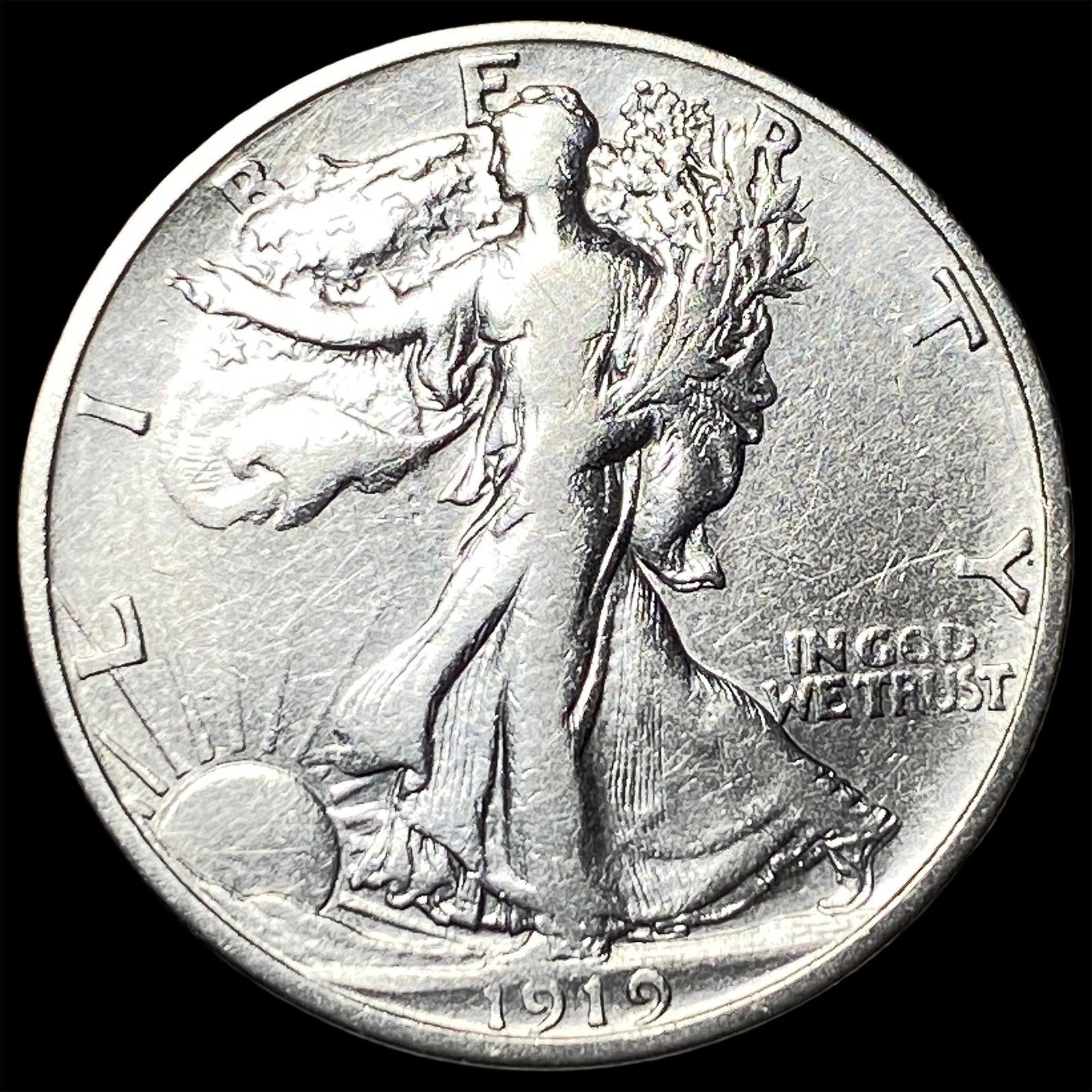 1919 Walking Liberty Half Dollar ABOUT UNCIRCULATED (1 of 2)