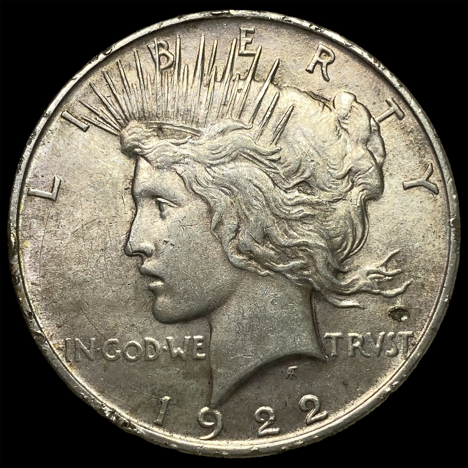 1922 Silver Peace Dollar CLOSELY UNCIRCULATED (1 of 2)