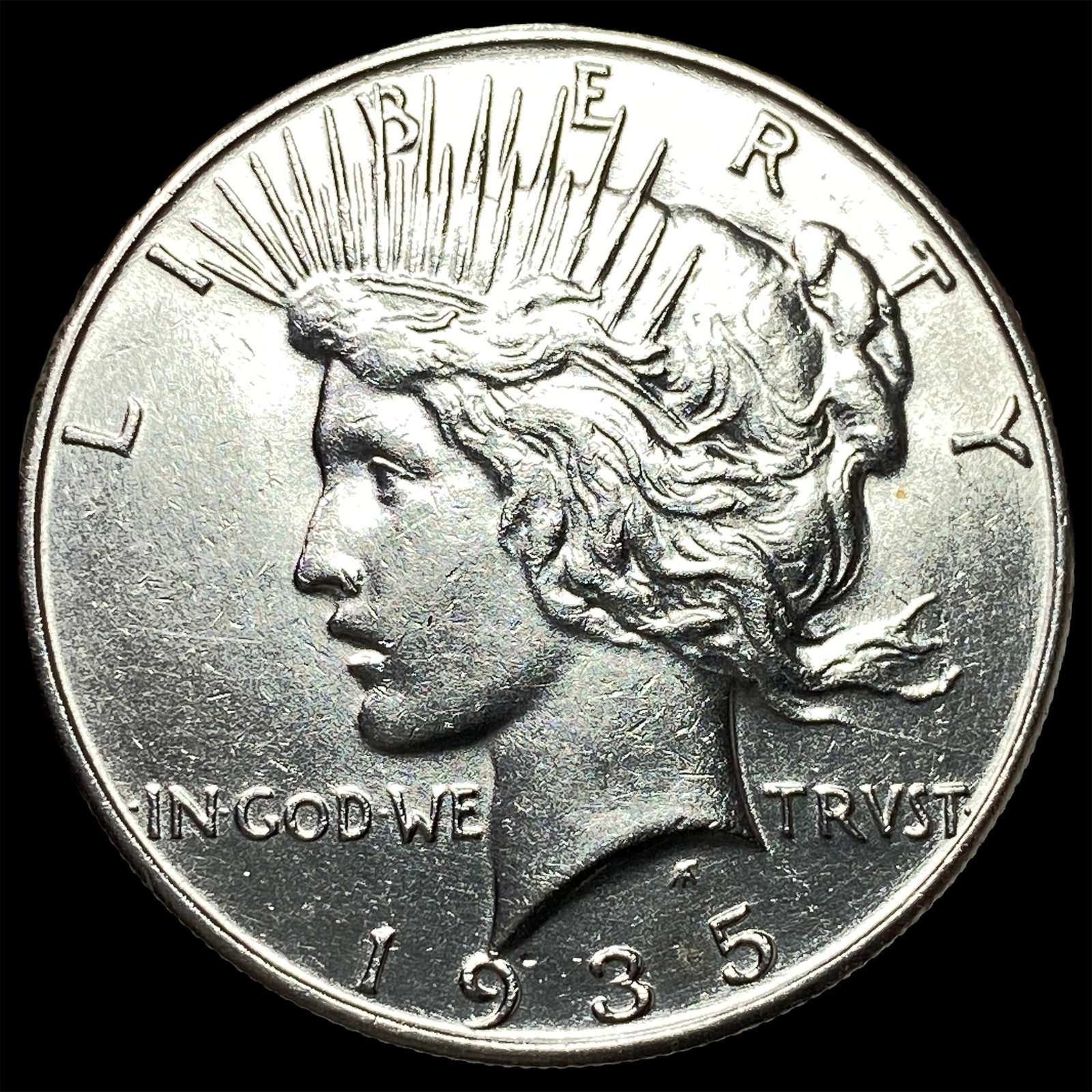 1935 Silver Peace Dollar UNCIRCULATED (1 of 2)