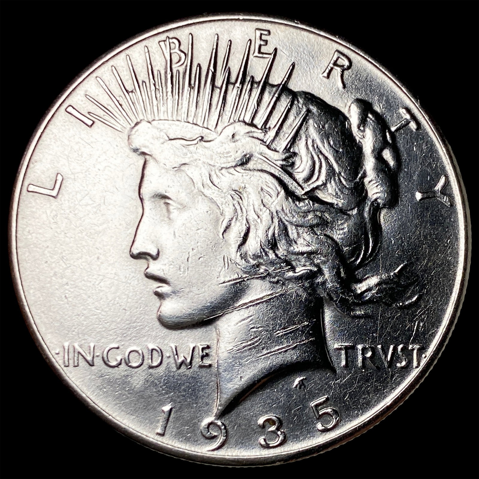 1935 Peace Silver Dollar CLOSELY UNCIRCULATED: 1935 Peace Silver Dollar CLOSELY UNCIRCULATED