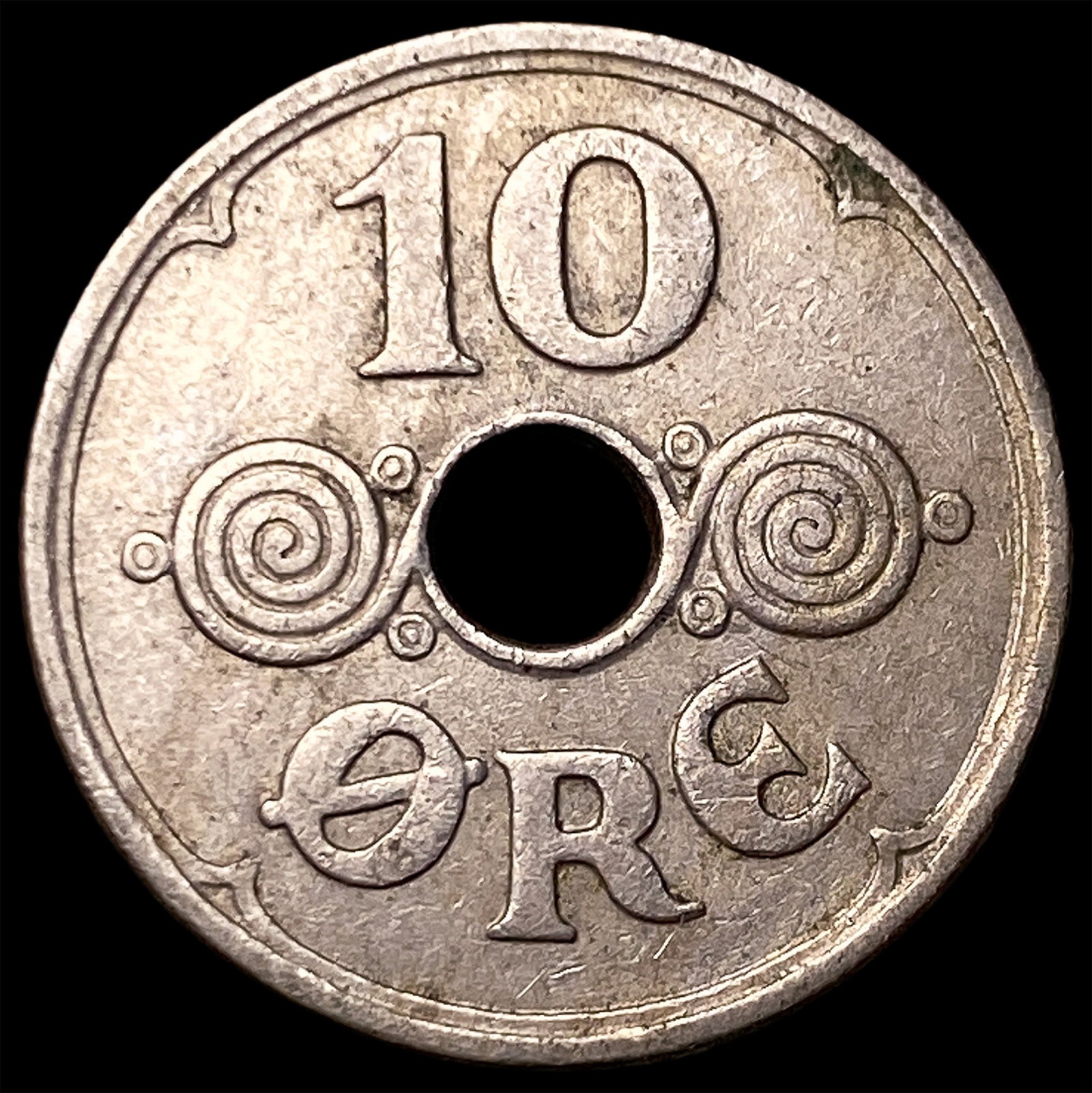 1937 Denmark Copper Nickel 10 Ore: 1937 Denmark Copper Nickel 10 Ore