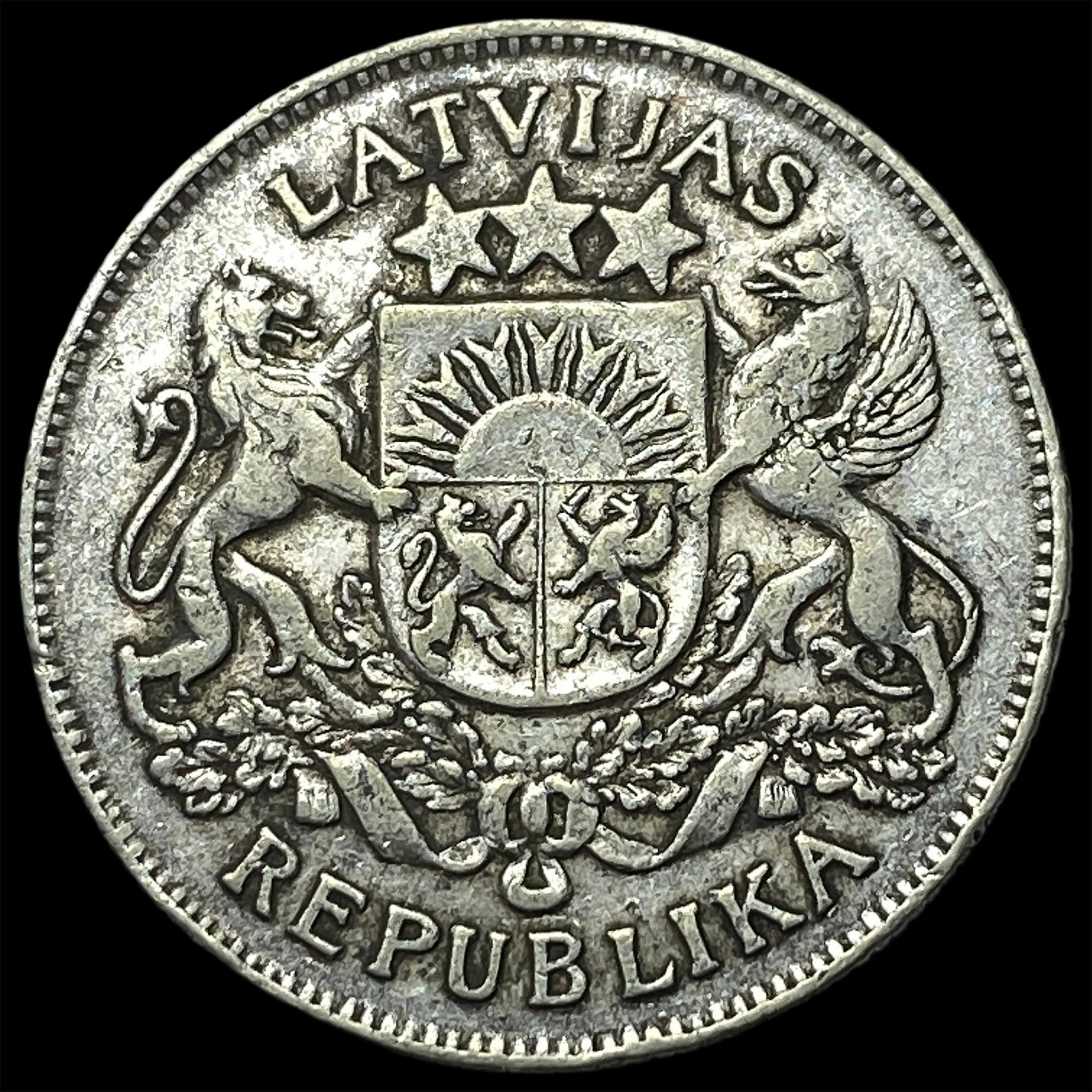 1926 Latvia Silver 2 Lati: 1926 Latvia Silver 2 Lati