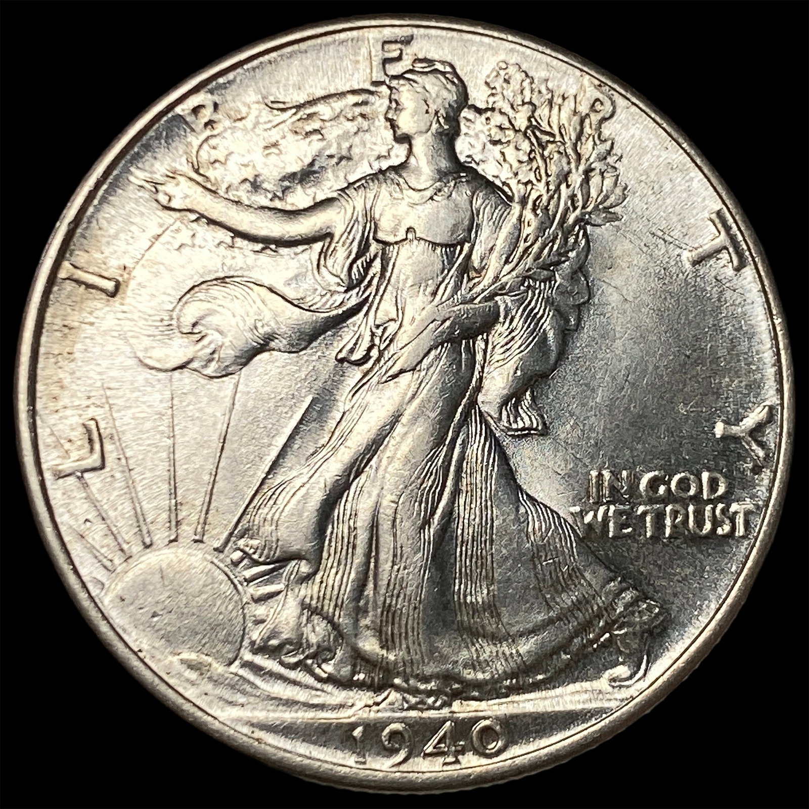 1940 Walking Liberty Half Dollar UNCIRCULATED (1 of 2)