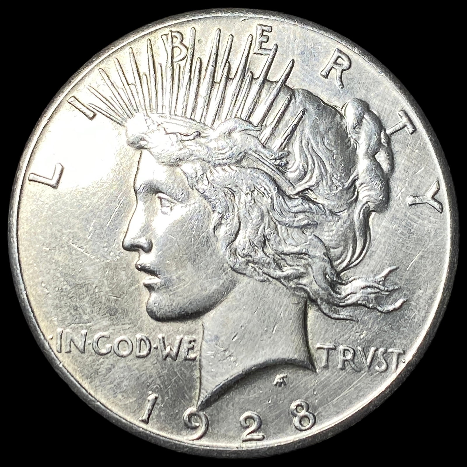 1928 Peace Silver Dollar CLOSELY UNCIRCULATED: 1928 Peace Silver Dollar CLOSELY UNCIRCULATED