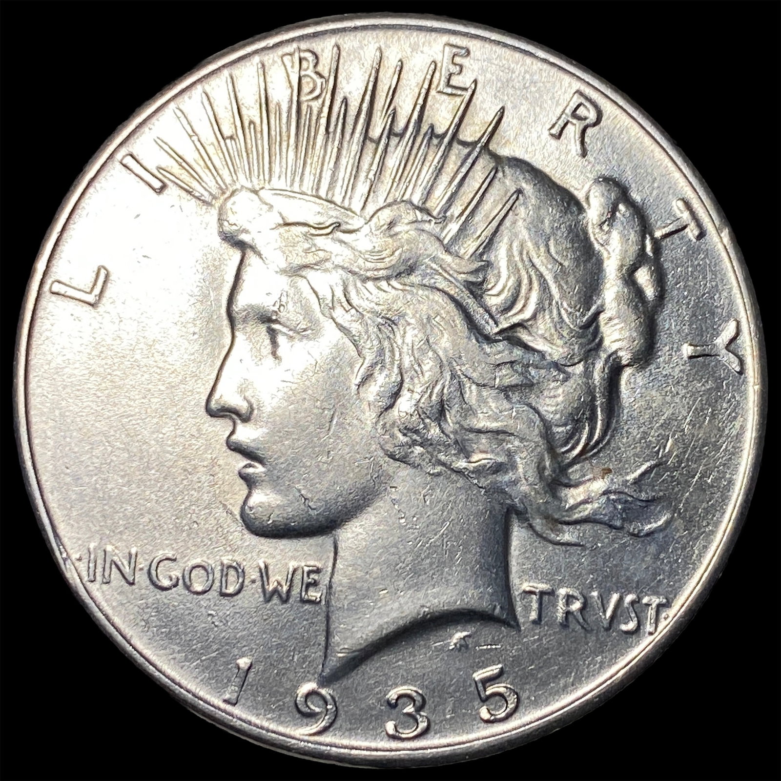 1935 Silver Peace Dollar UNCIRCULATED (1 of 2)