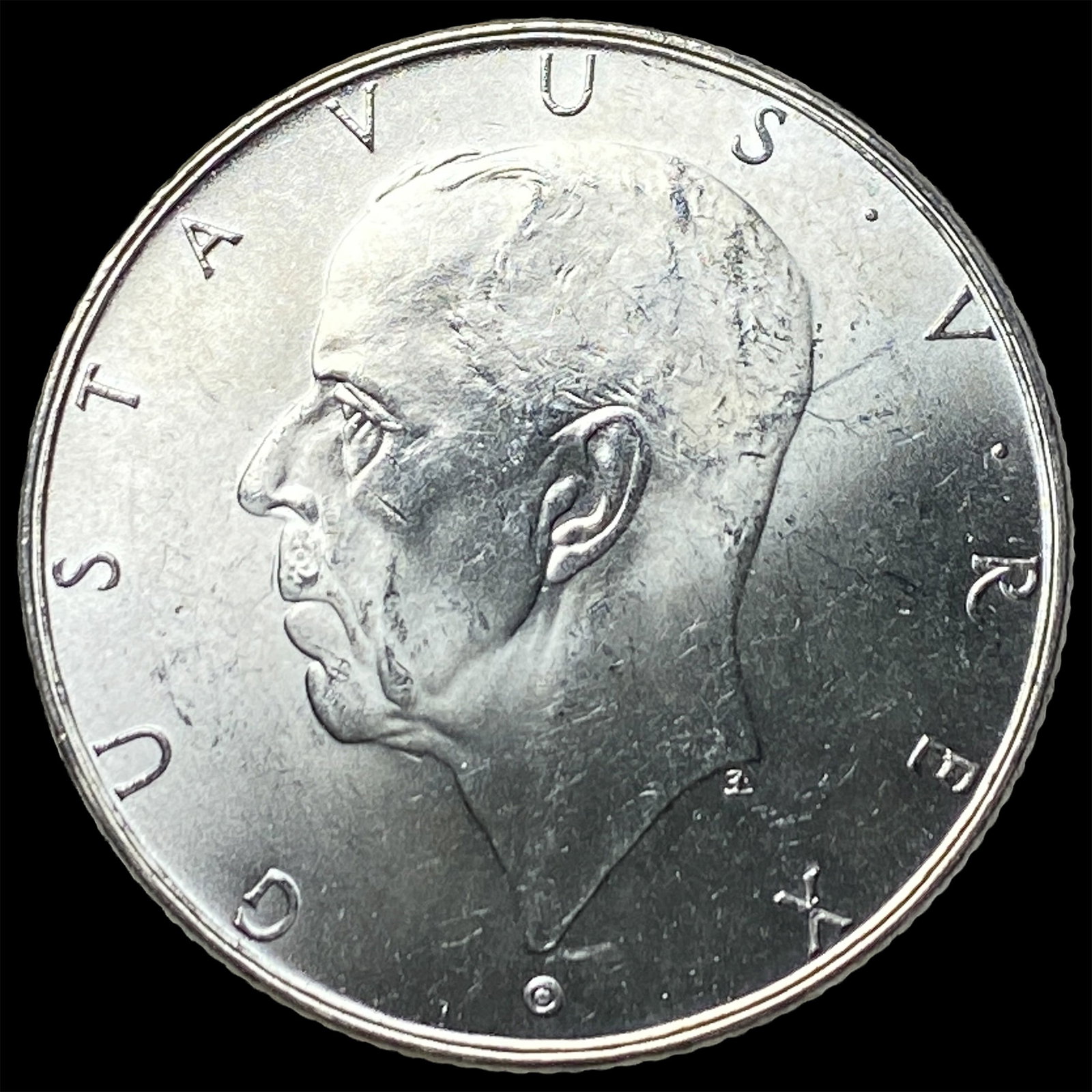 1938 Sweden Silver 2 Kroner UNCIRCULATED (1 of 2)