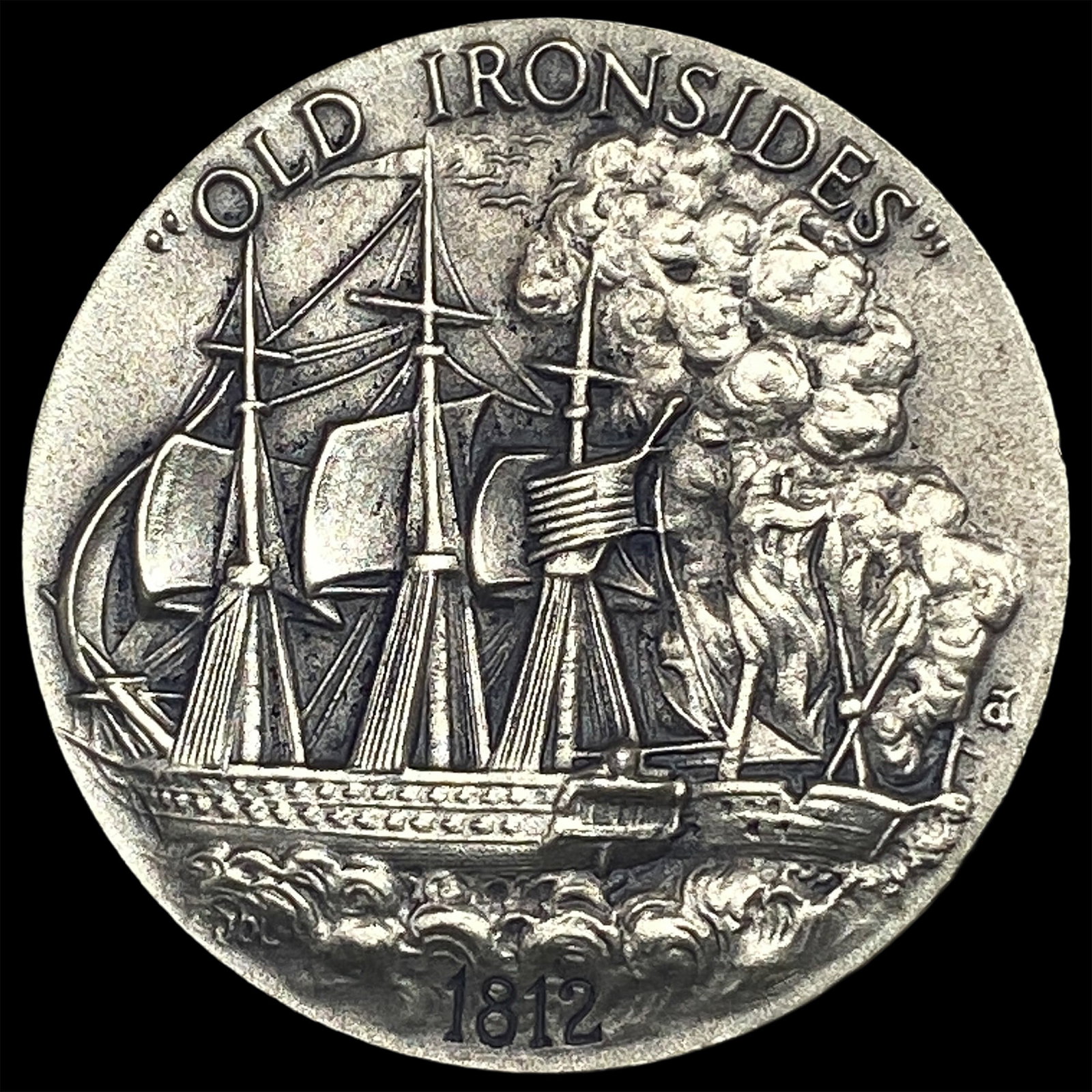 commemorative medal featuring "Old Ironsides" HIGH GRADE (1 of 2)