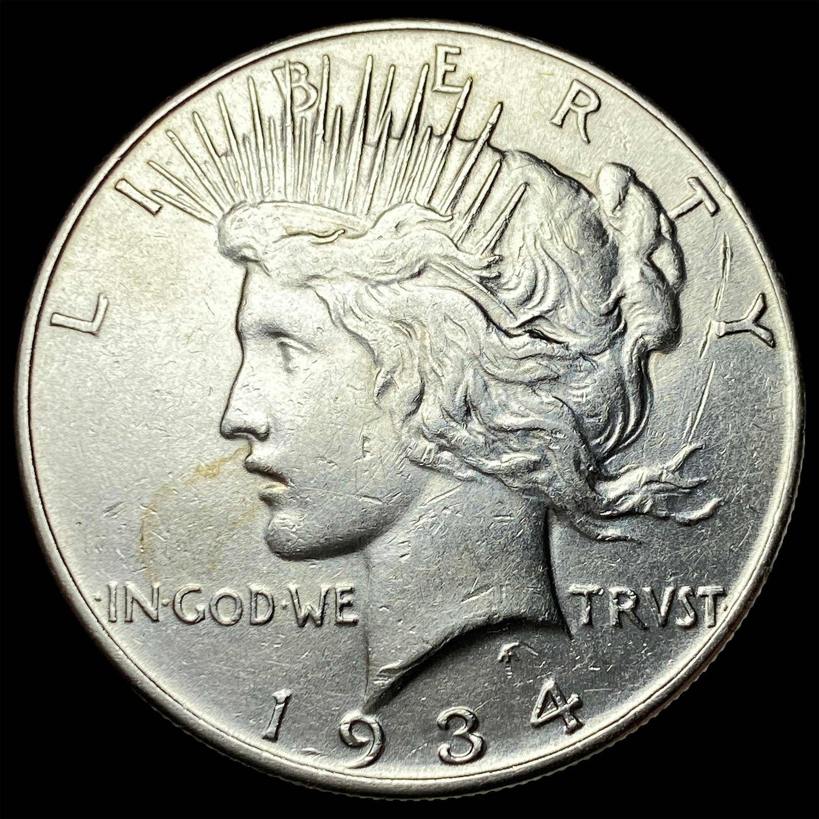 1934 Silver Peace Dollar CLOSELY UNCIRCULATED: 1934 Silver Peace Dollar CLOSELY UNCIRCULATED