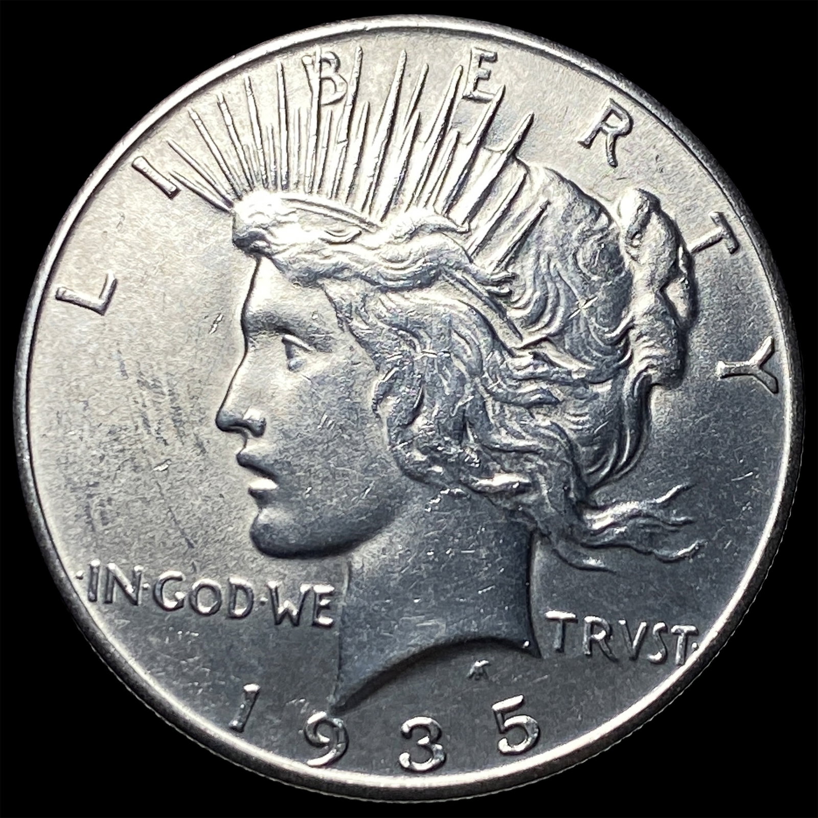 1935 Silver Peace Dollar UNCIRCULATED (1 of 2)