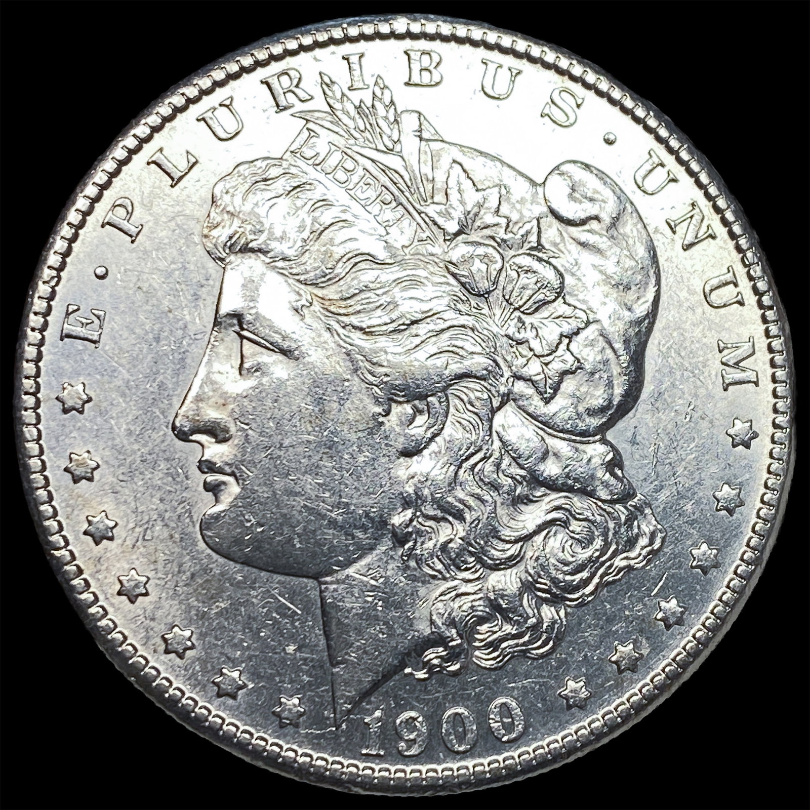 1900-S Morgan Silver Dollar CLOSELY UNCIRCULATED: 1900-S Morgan Silver Dollar CLOSELY UNCIRCULATED