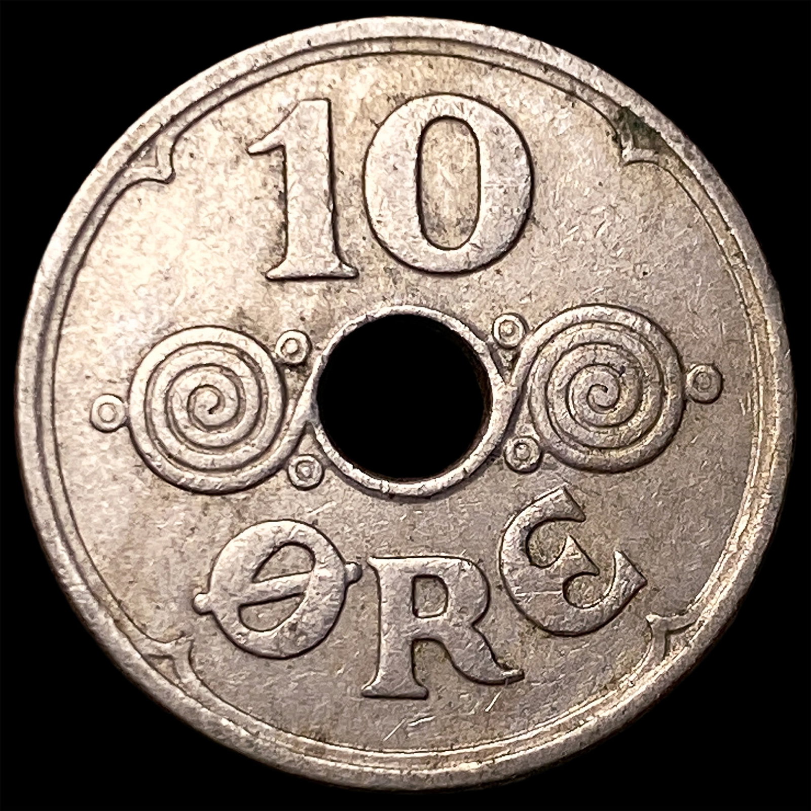 1937 Denmark Copper Nickel 10 Ore (1 of 2)