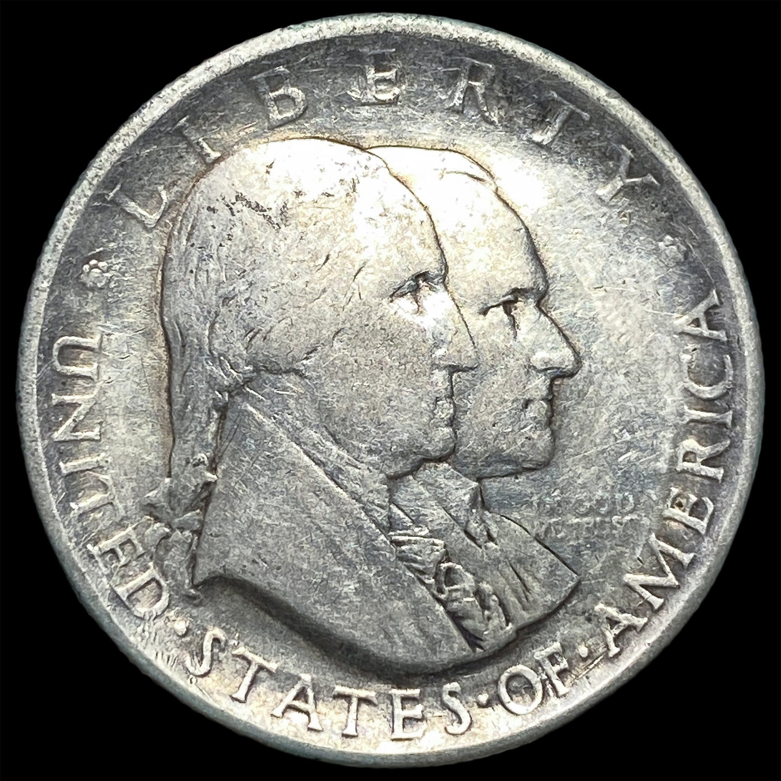 1926 Sesquicentennial Half Dollar NEARLY UNCIRCULATED (1 of 2)