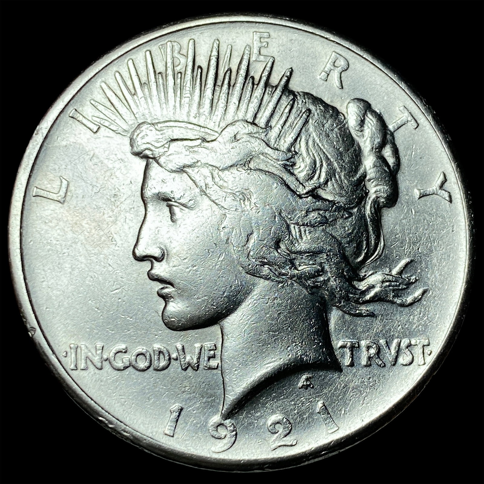 1921 Silver Peace Dollar LIGHTLY CIRCULATED (1 of 2)