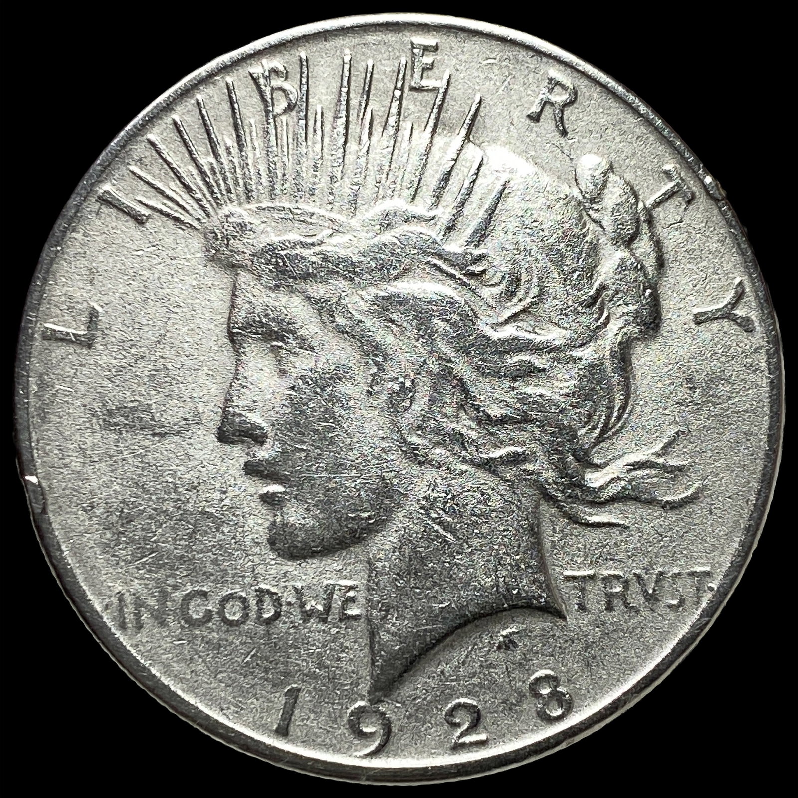 1928 Peace Silver Dollar NEARLY UNCIRCULATED: 1928 Peace Silver Dollar NEARLY UNCIRCULATED