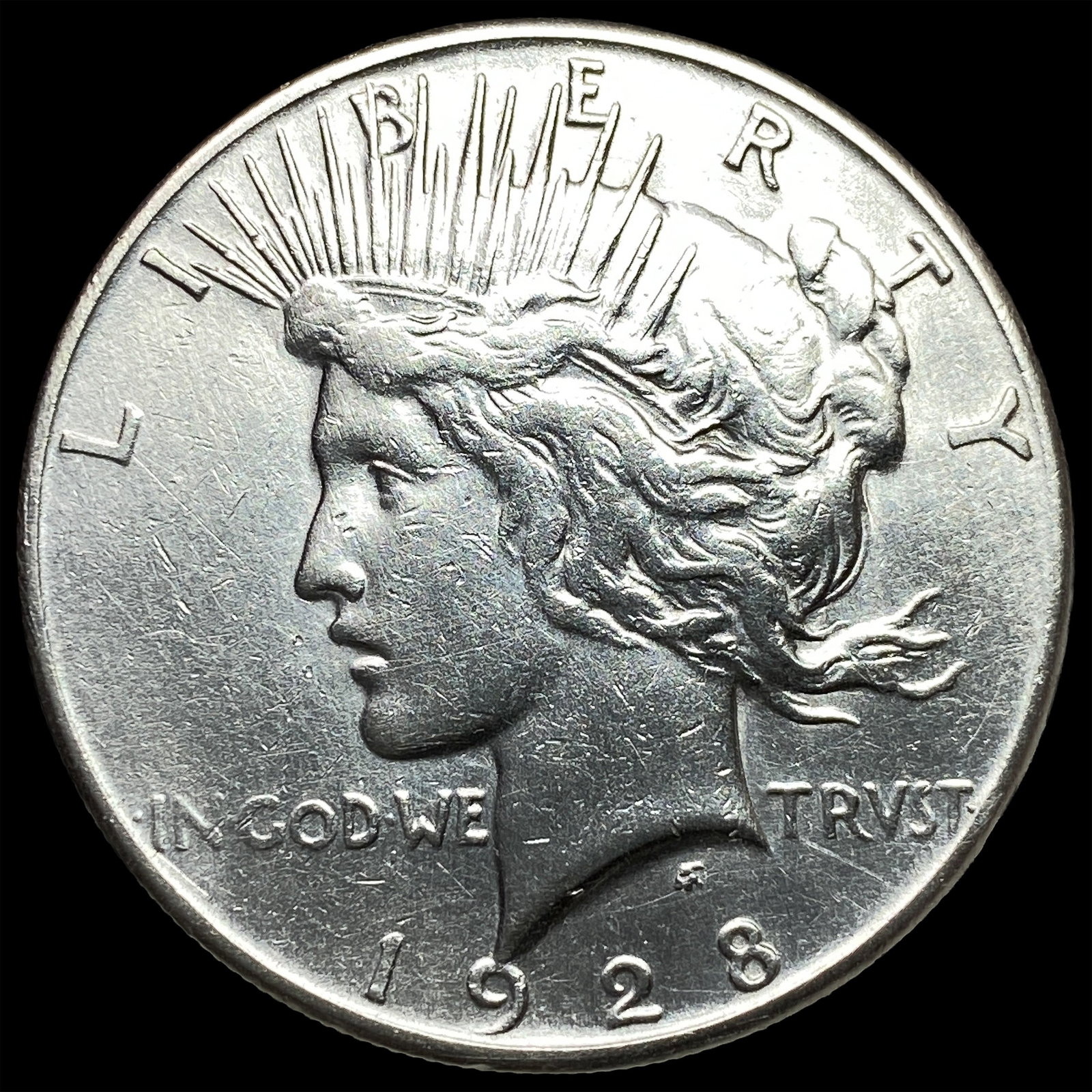 1928 Silver Peace Dollar NEARLY UNCIRCULATED (1 of 2)