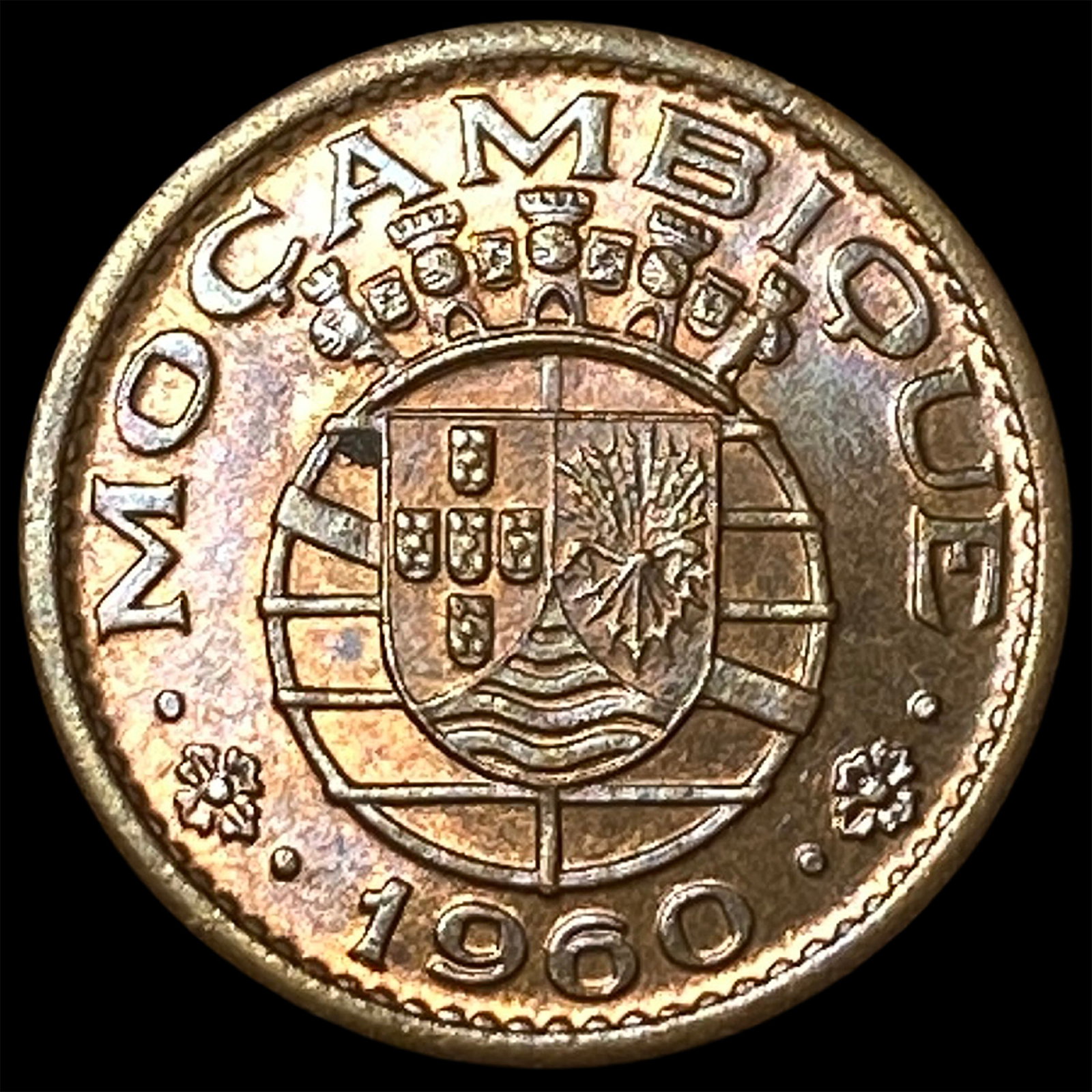 1960 Mazambique Bronze 10 Centavos (1 of 2)