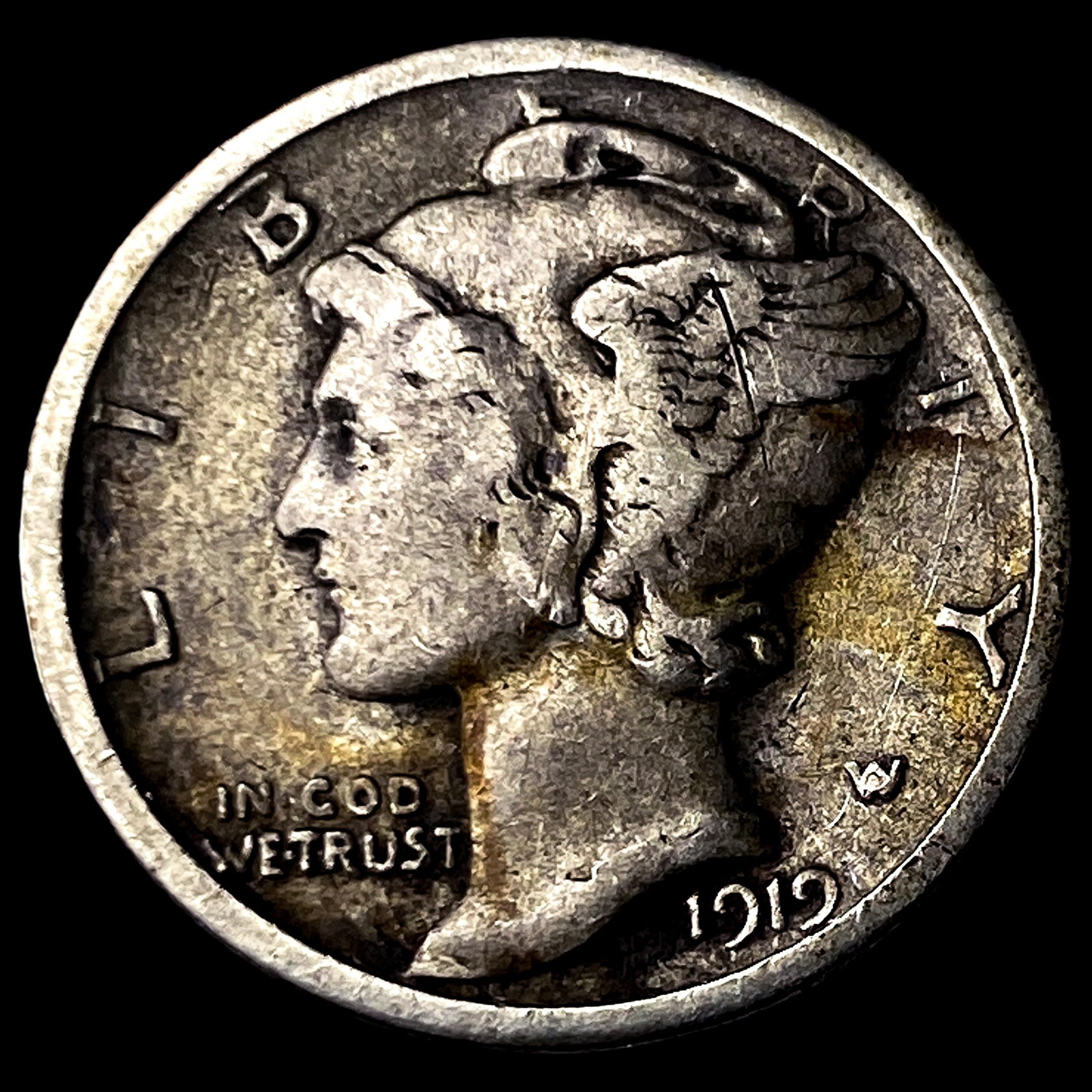 1919-D Silver Mercury Dime NEARLY UNCIRCULATED: 1919-D Silver Mercury Dime NEARLY UNCIRCULATED