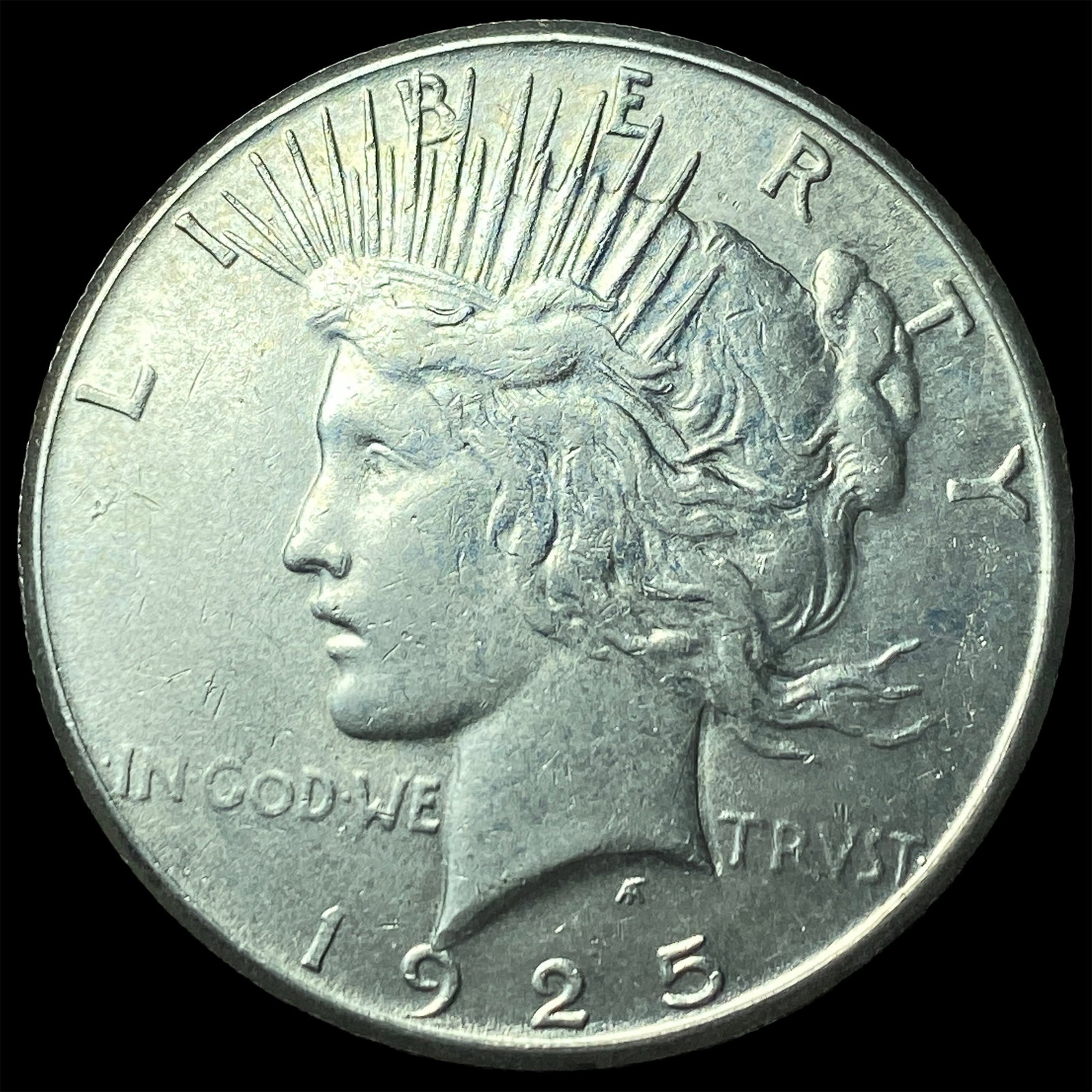 1925 Peace Silver Dollar UNCIRCULATED (1 of 2)