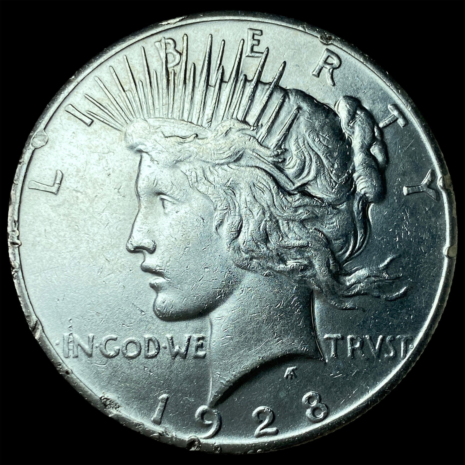 1928 Peace Silver Dollar CLOSELY UNCIRCULATED: 1928 Peace Silver Dollar CLOSELY UNCIRCULATED