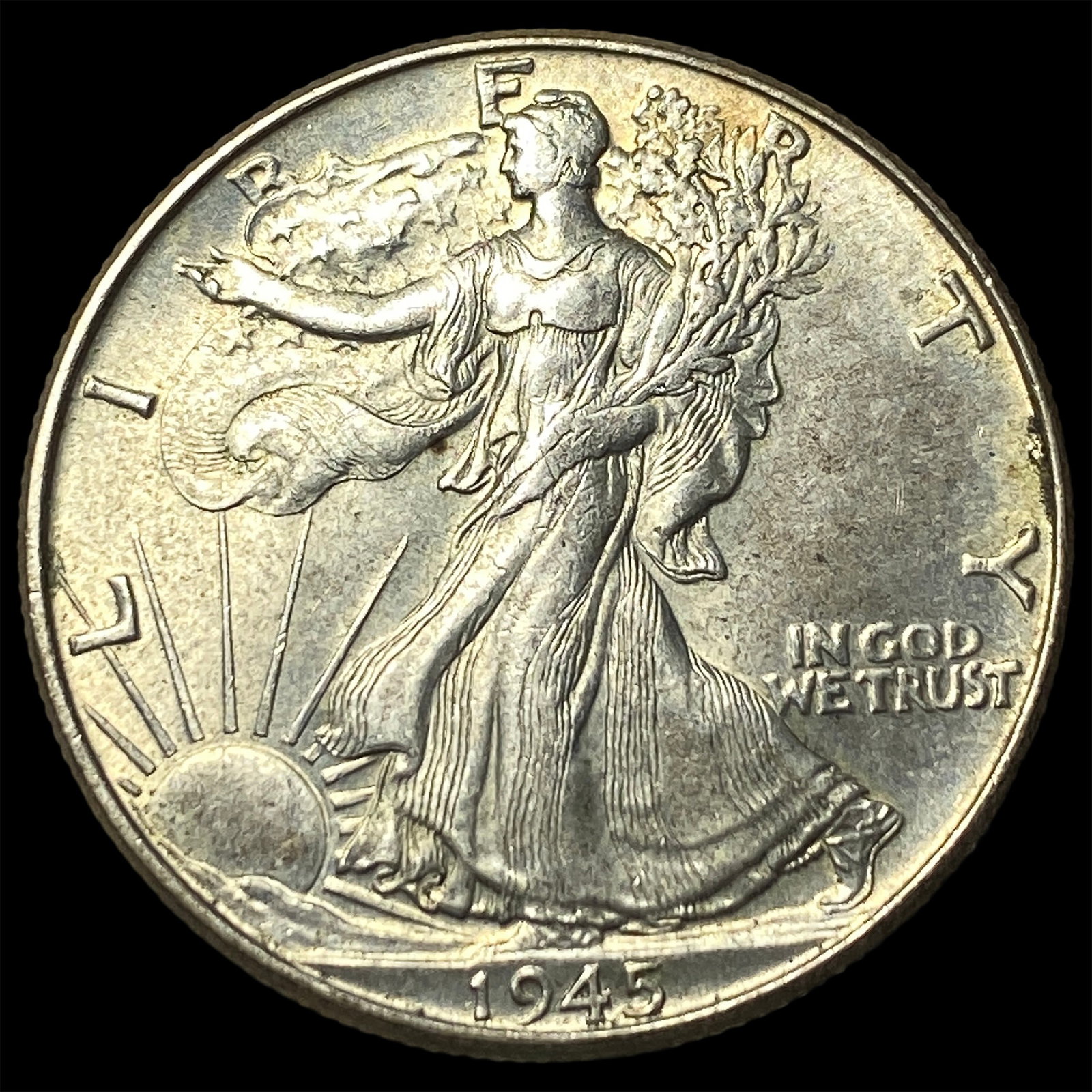 1945 Silver Walking Liberty Half Dollar UNCIRCULATED (1 of 2)
