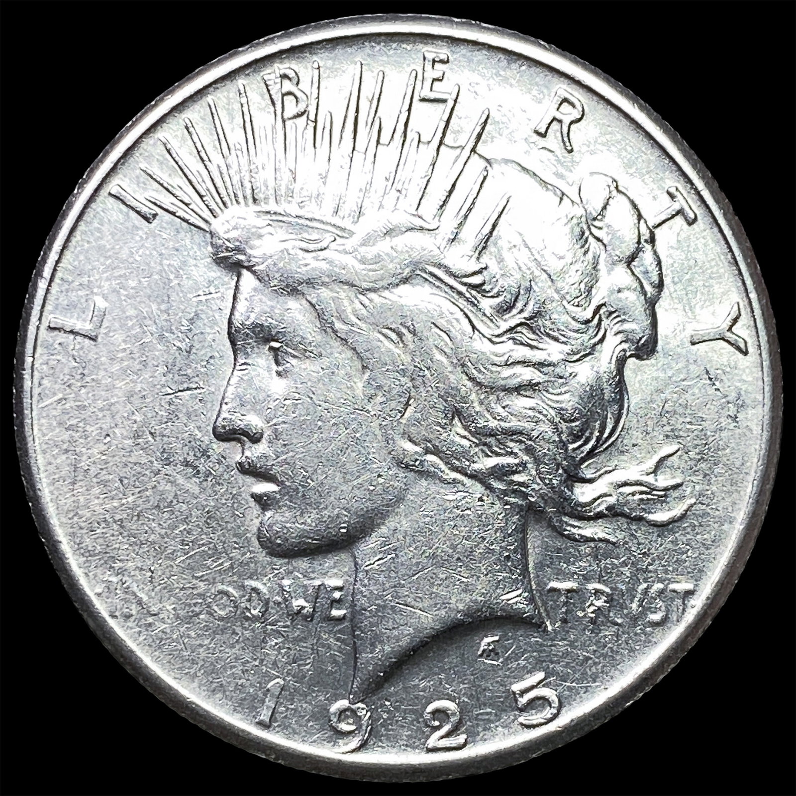 1925-S Silver Peace Dollar NEARLY UNCIRCULATED: 1925-S Silver Peace Dollar NEARLY UNCIRCULATED