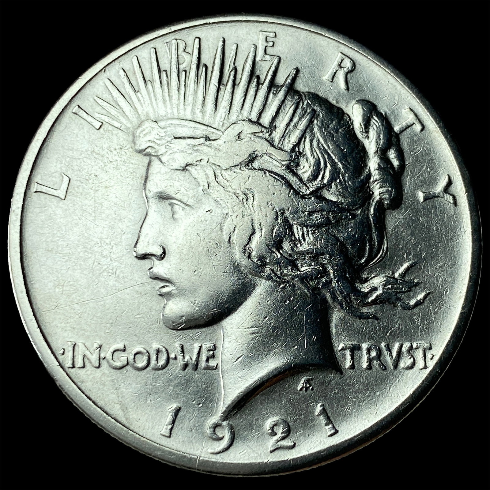 1921 Silver Peace Dollar CLOSELY UNCIRCULATED (1 of 2)