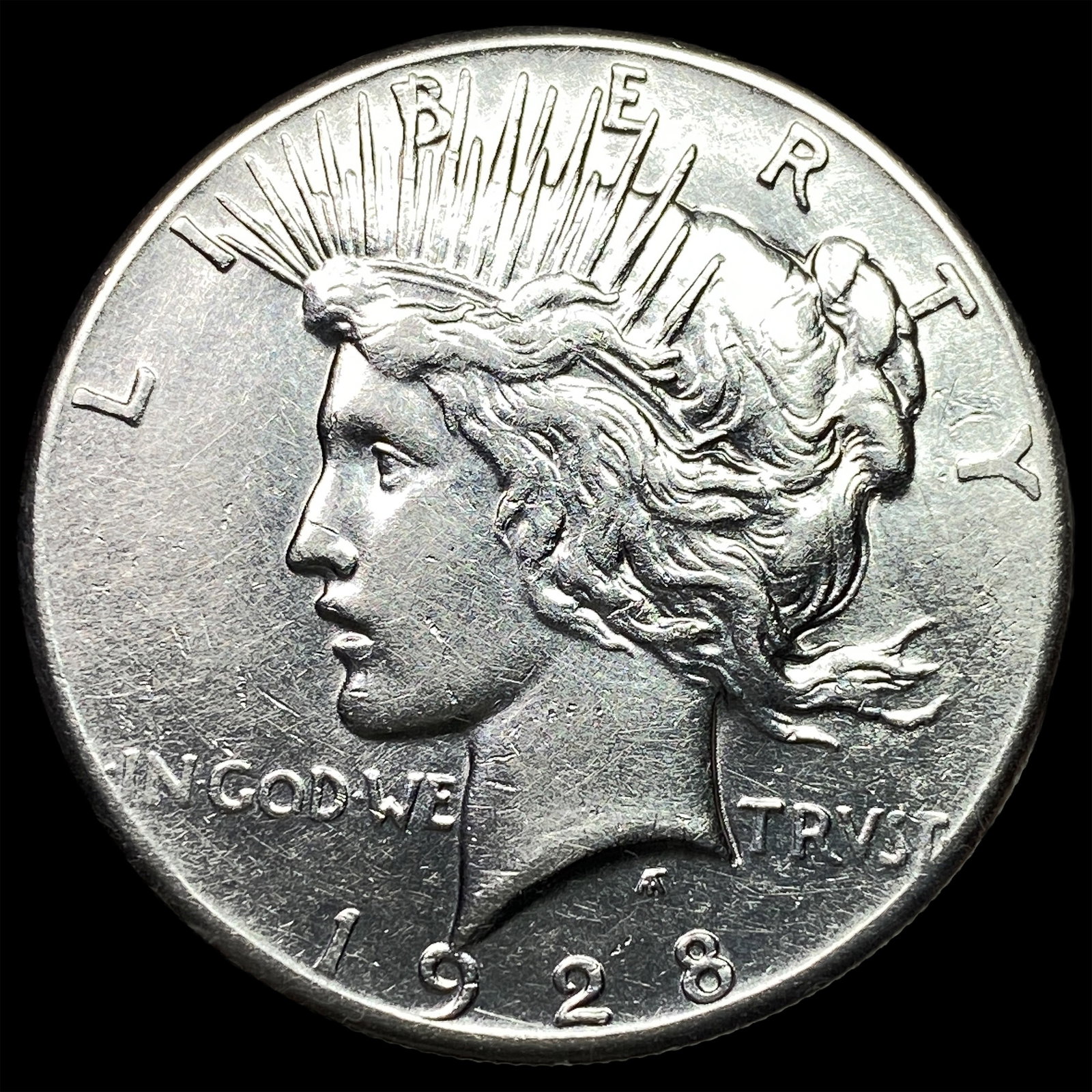 1928 Silver Peace Dollar CLOSELY UNCIRCULATED (1 of 2)