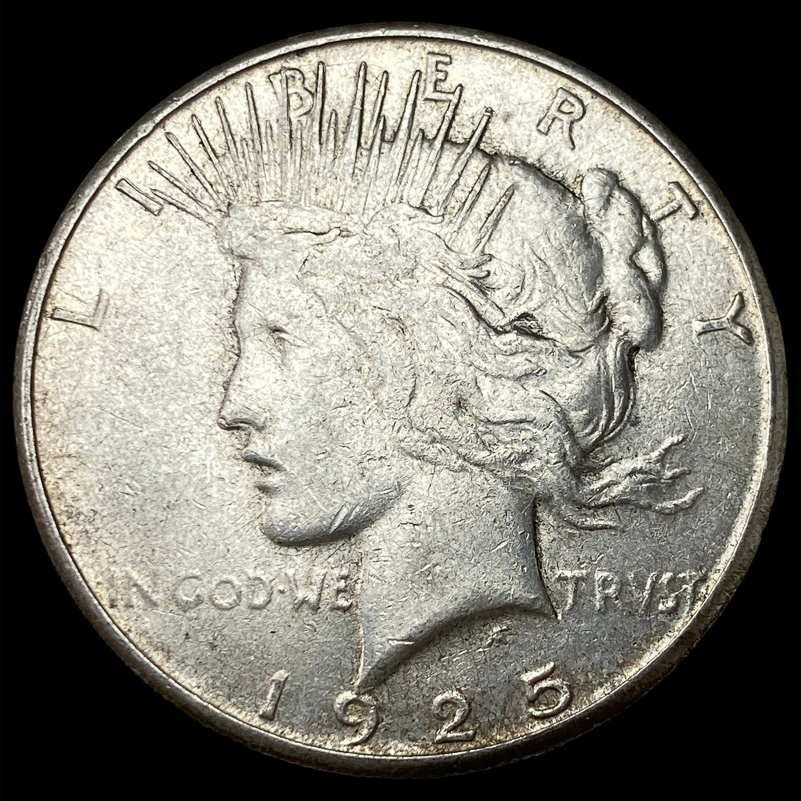 1925-S Silver Peace Dollar NEARLY UNCIRCULATED: 1925-S Silver Peace Dollar NEARLY UNCIRCULATED