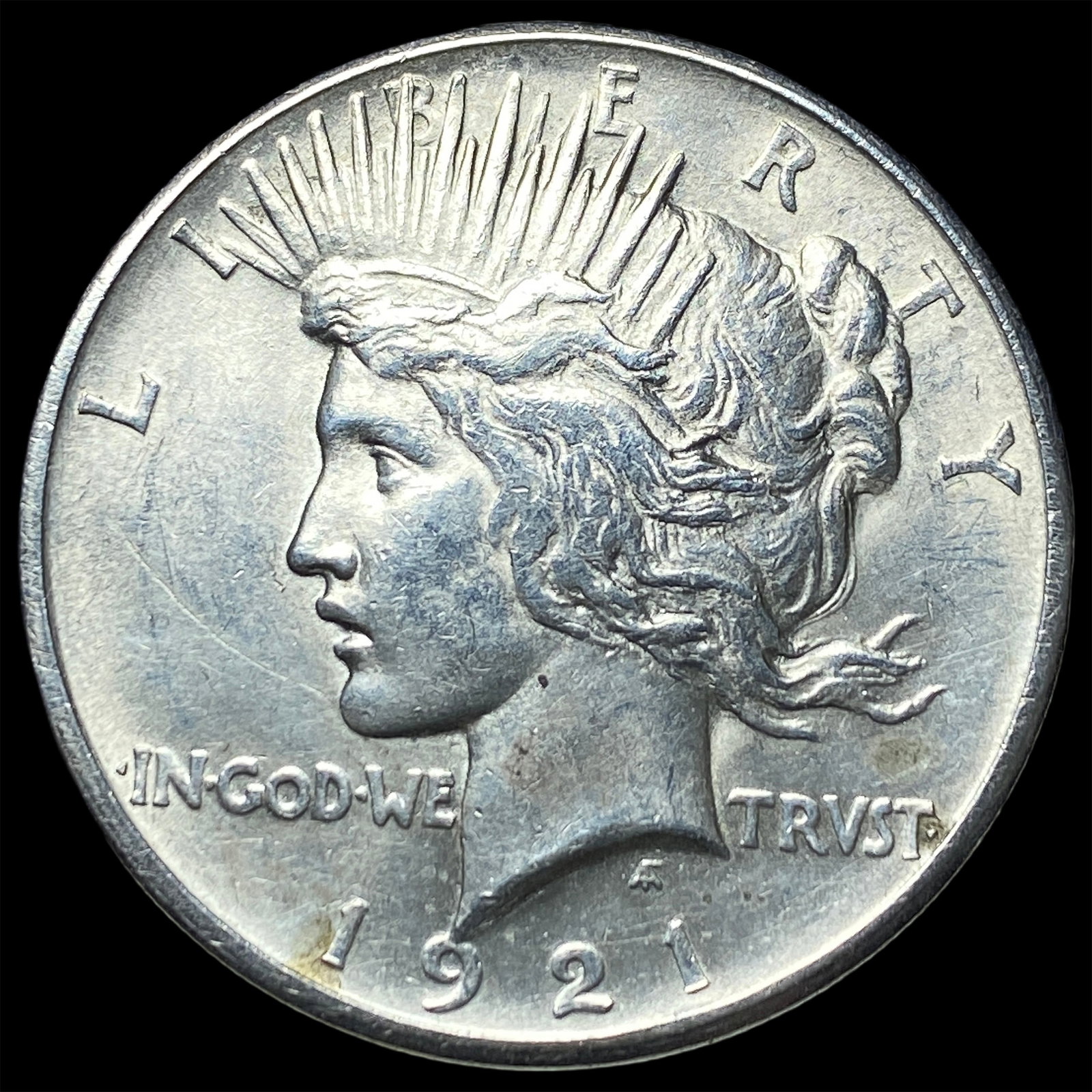 1921 Silver Peace Dollar CLOSELY UNCIRCULATED (1 of 2)
