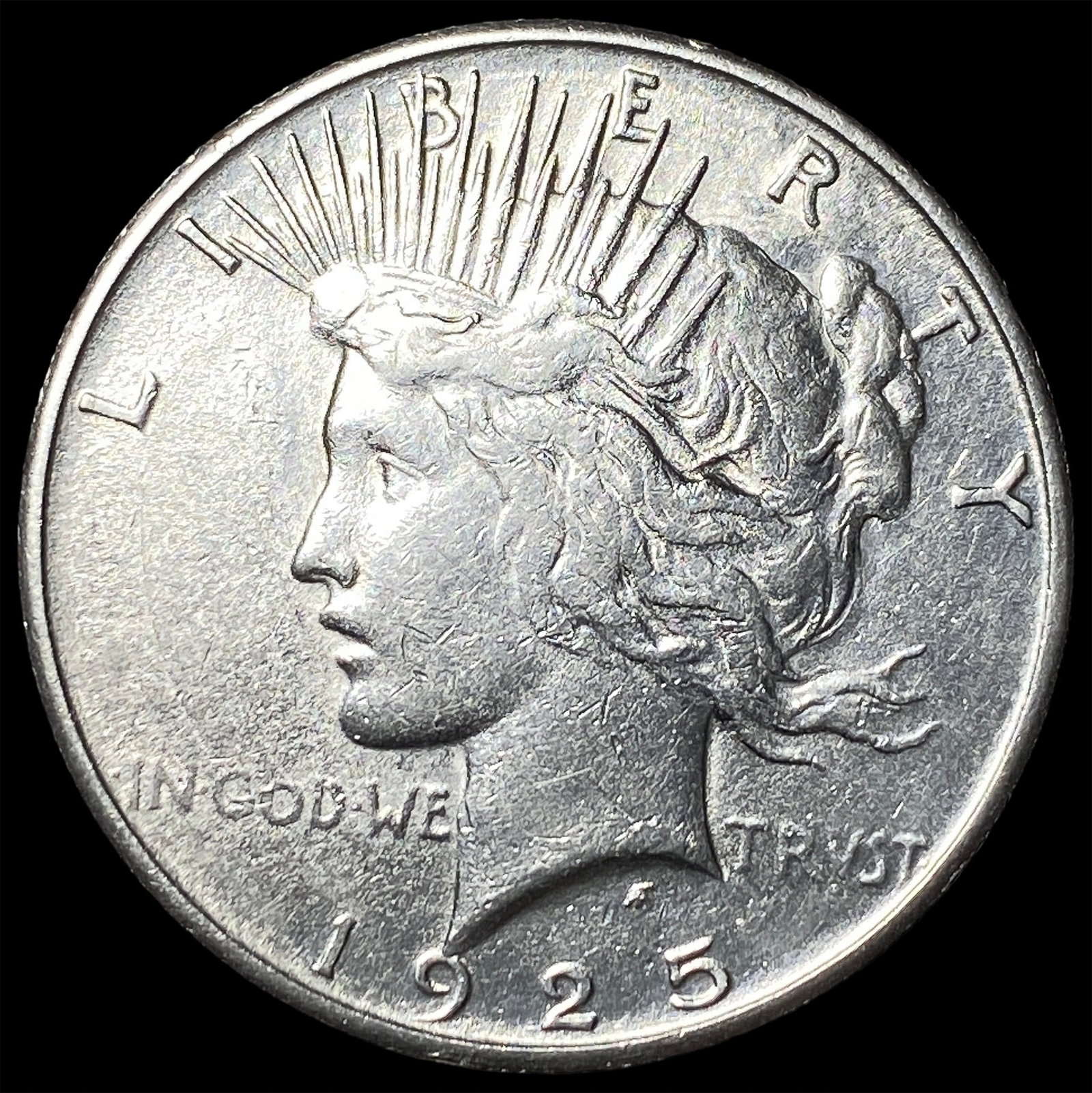 1925-S Silver Peace Dollar CLOSELY UNCIRCULATED (1 of 2)