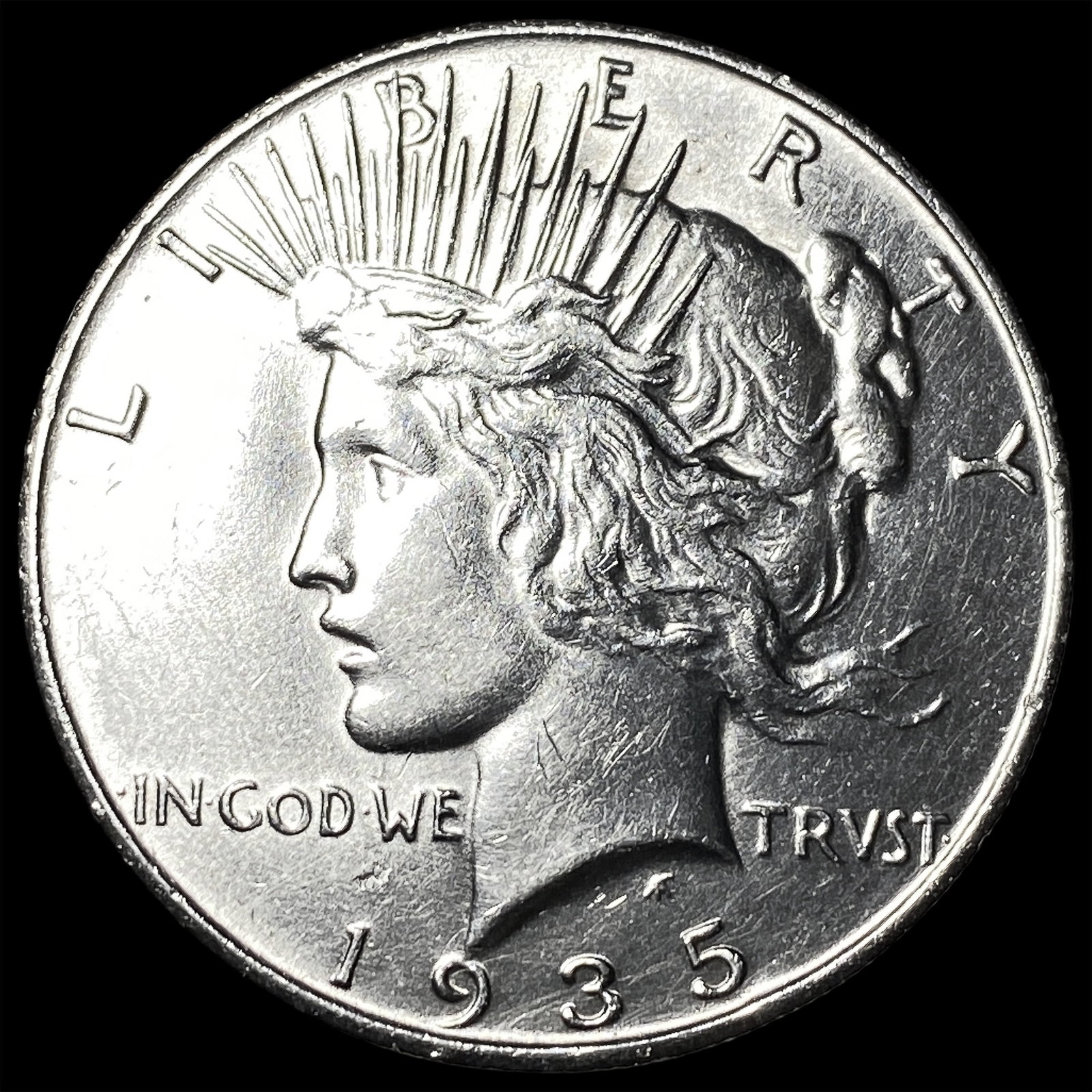 1935 Silver Peace Dollar UNCIRCULATED (1 of 2)