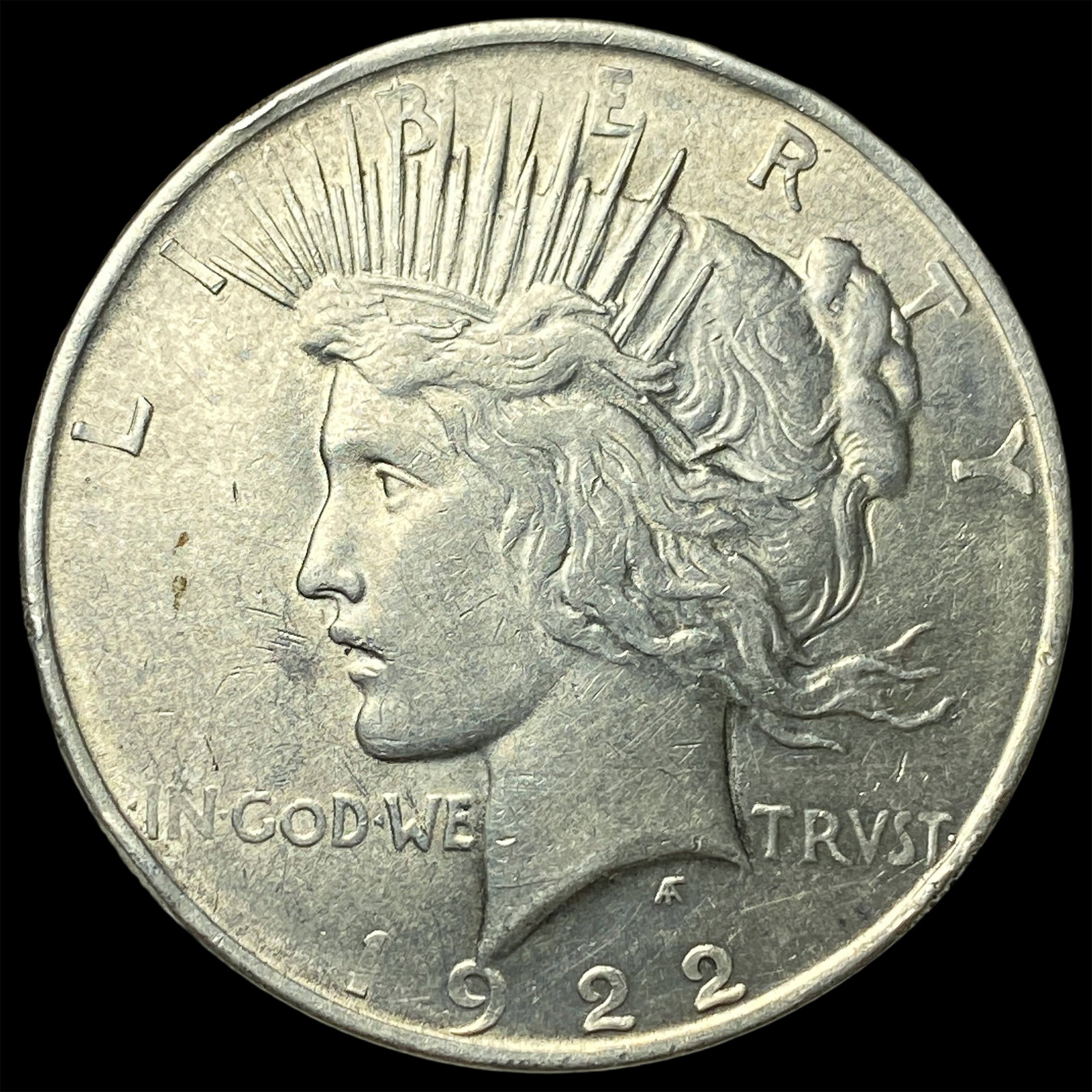 1922 Silver Peace Dollar UNCIRCULATED (1 of 2)