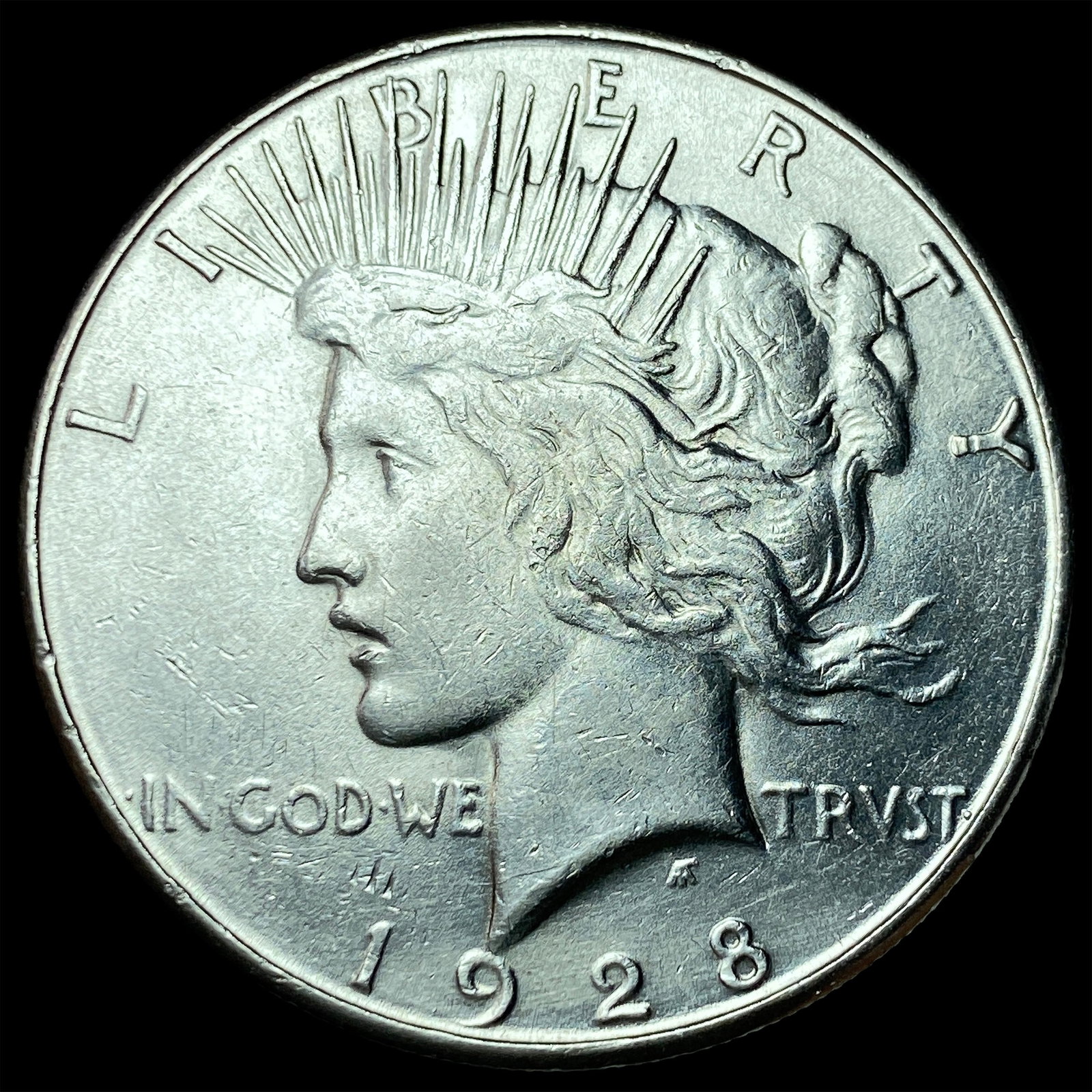 1928-S Silver Peace Dollar CLOSELY UNCIRCULATED (1 of 2)