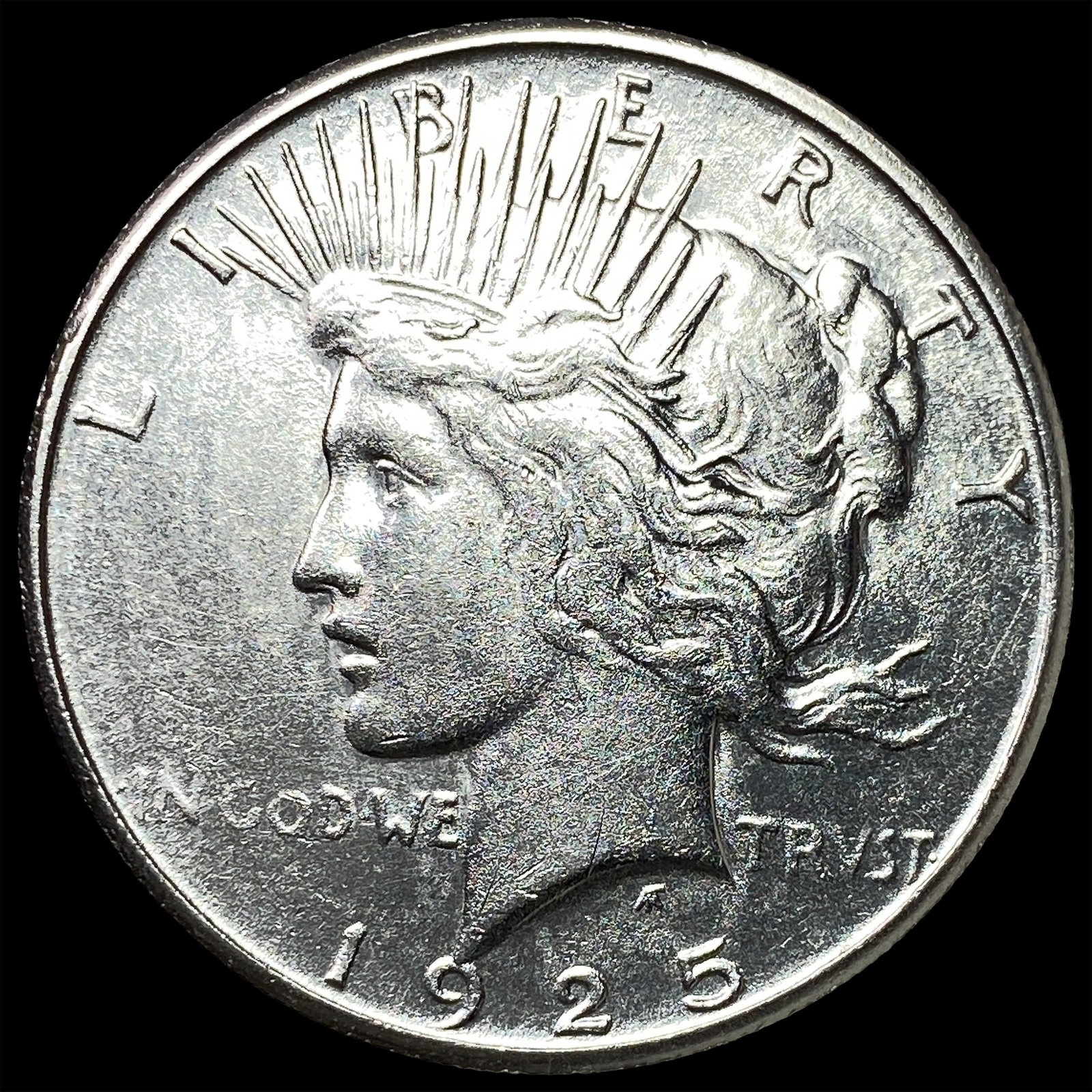 1925-S Peace Silver Dollar CLOSELY UNCIRCULATED: 1925-S Peace Silver Dollar CLOSELY UNCIRCULATED