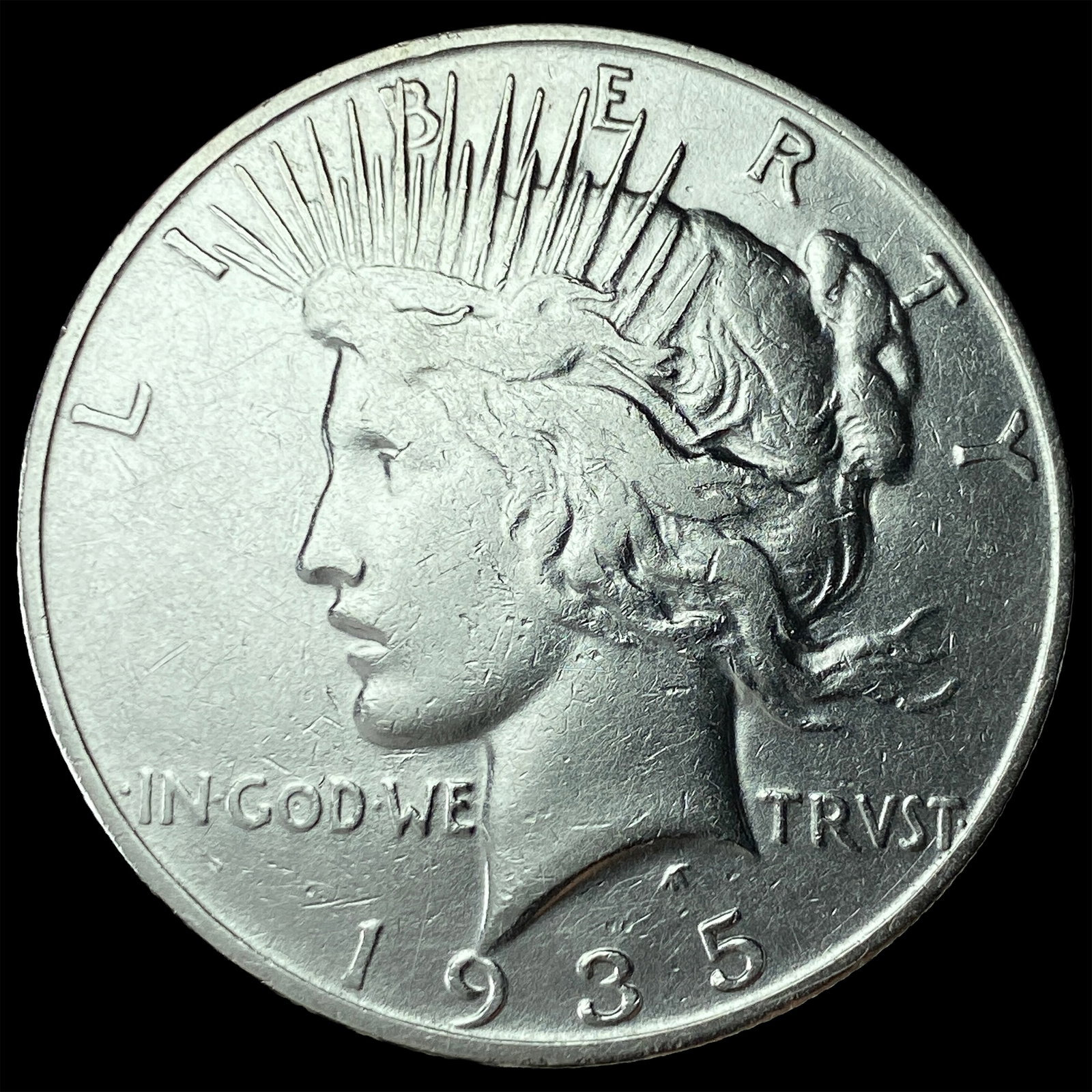 1935 Silver Peace Dollar CLOSELY UNCIRCULATED: 1935 Silver Peace Dollar CLOSELY UNCIRCULATED