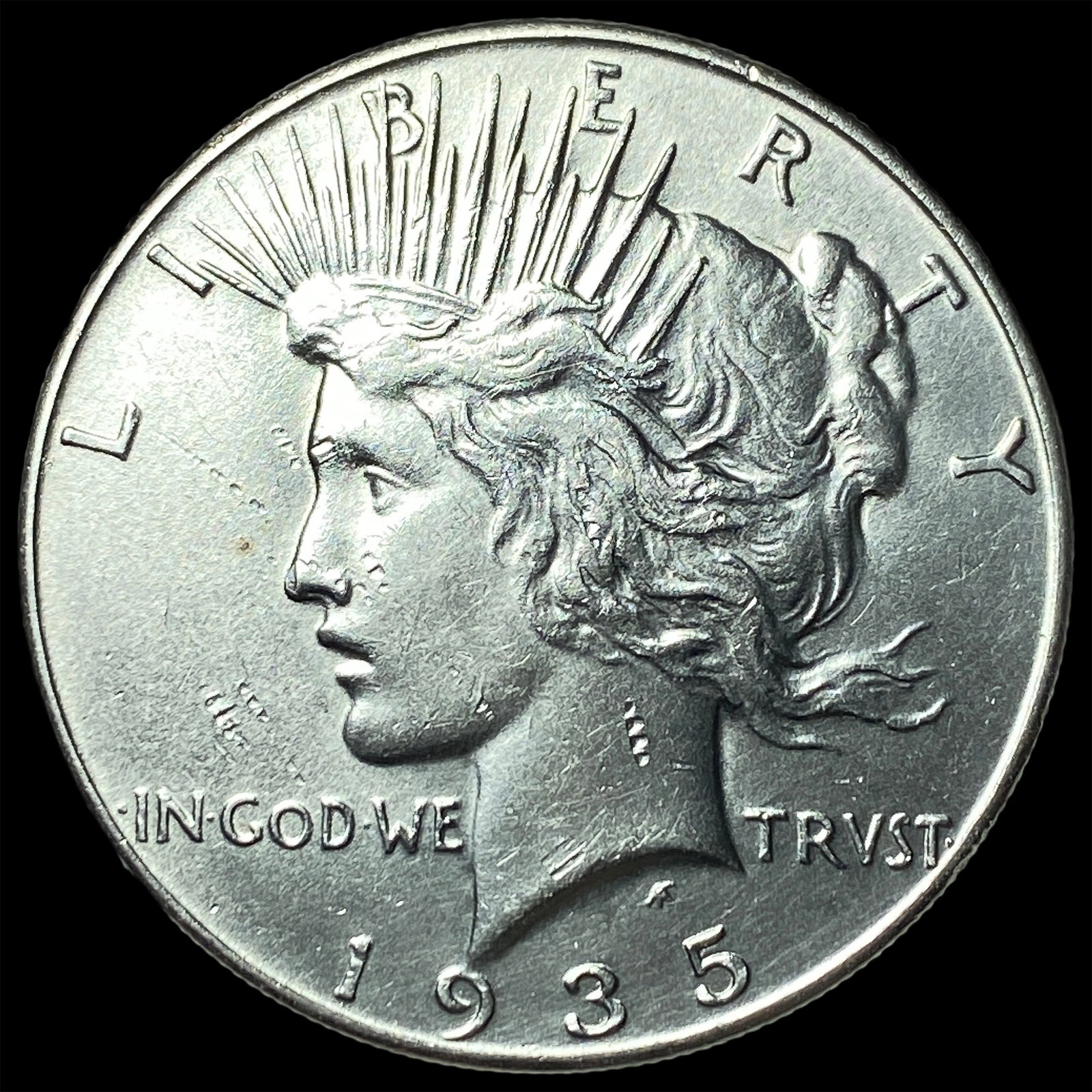 1935 Silver Peace Dollar UNCIRCULATED (1 of 2)