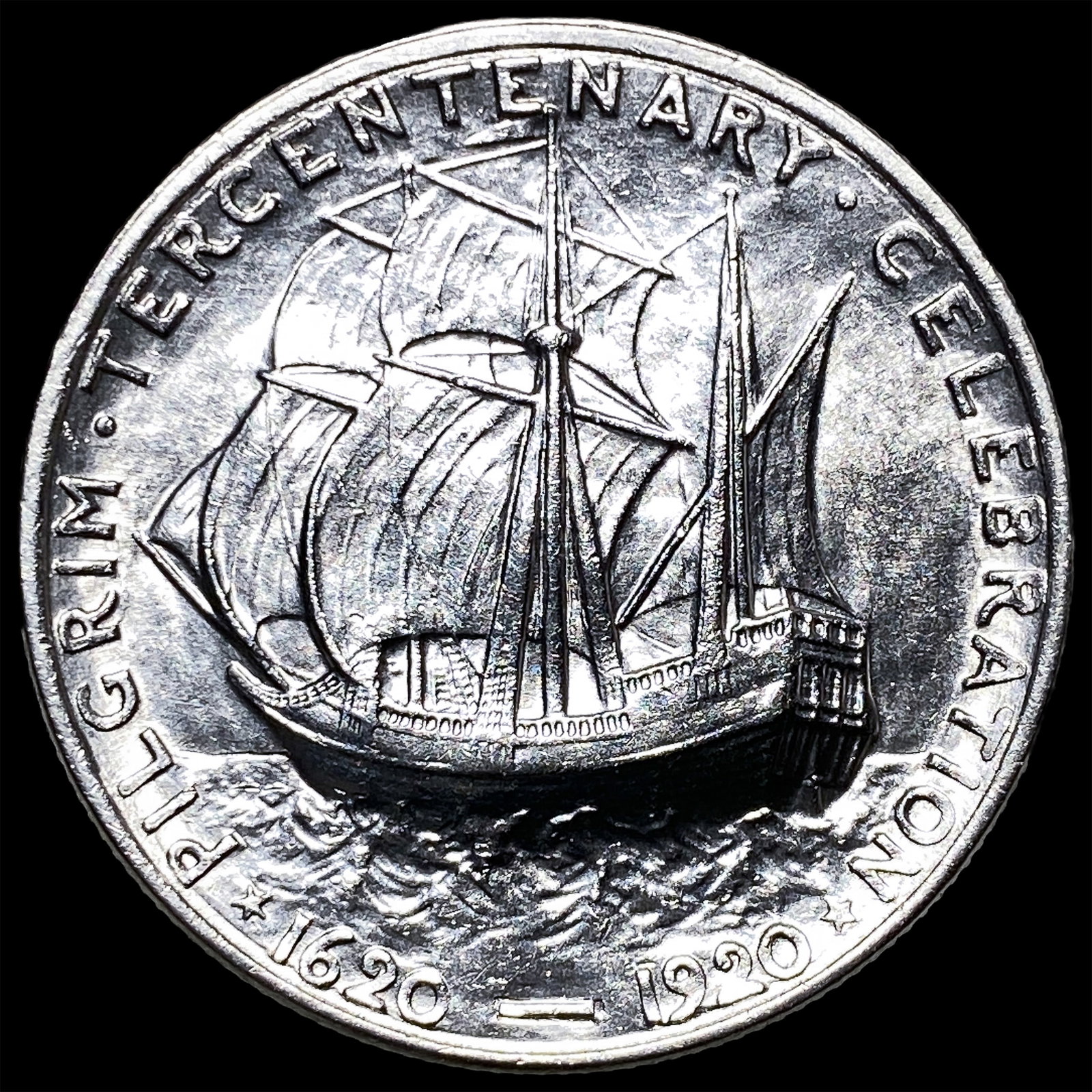 1920 Silver Pilgrim Tercentenary Half Dollar UNCIRCULATED - 2