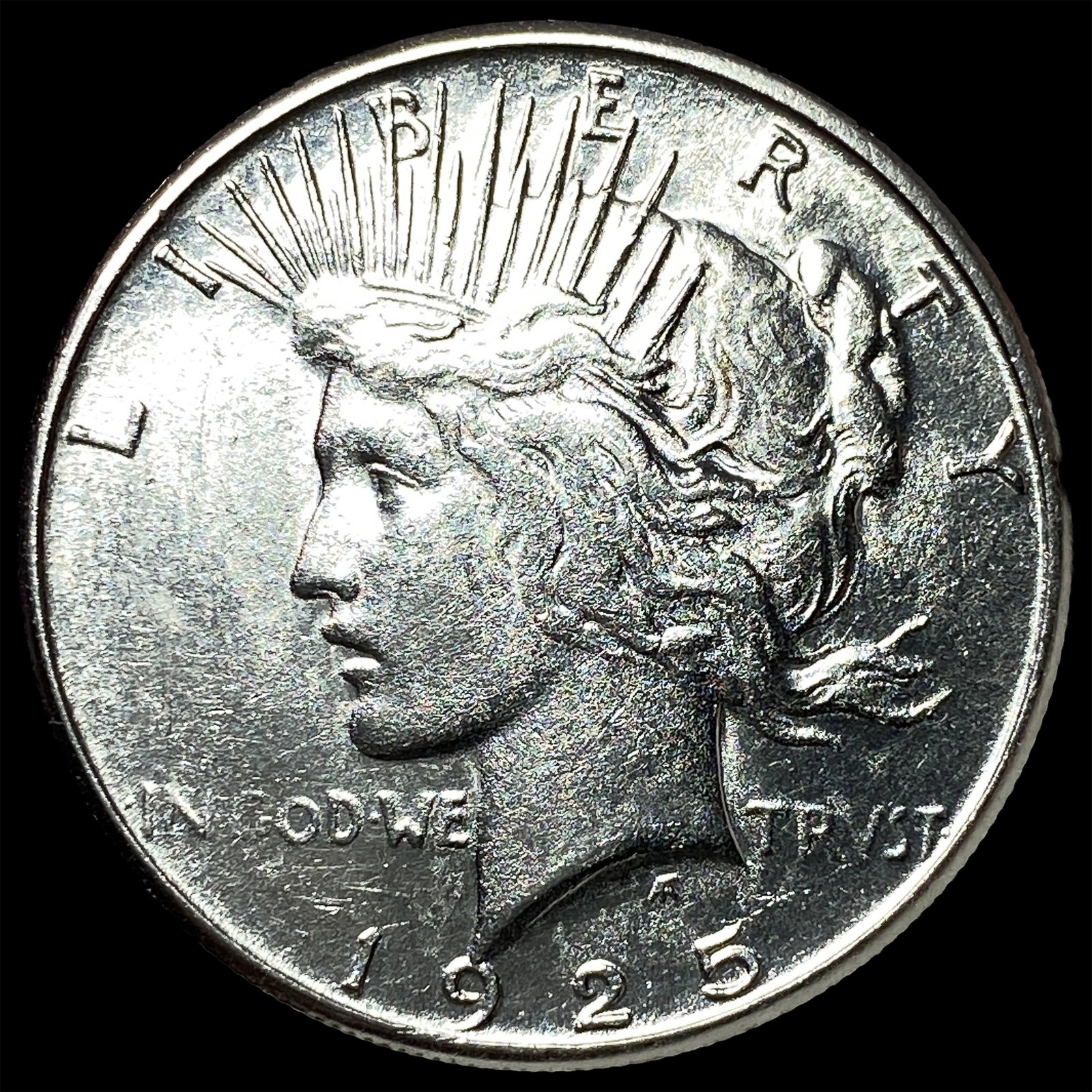 1925 Peace Silver Dollar CLOSELY UNCIRCULATED: 1925 Peace Silver Dollar CLOSELY UNCIRCULATED