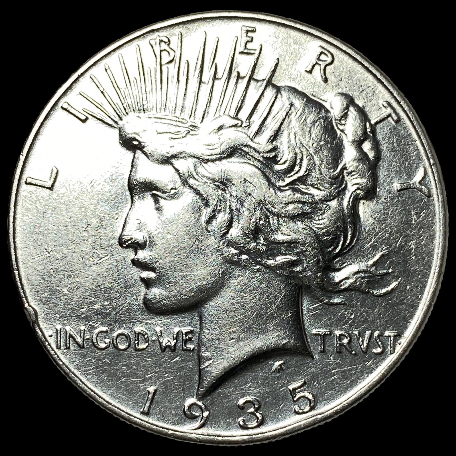 1935 Silver Peace Dollar UNCIRCULATED (1 of 2)