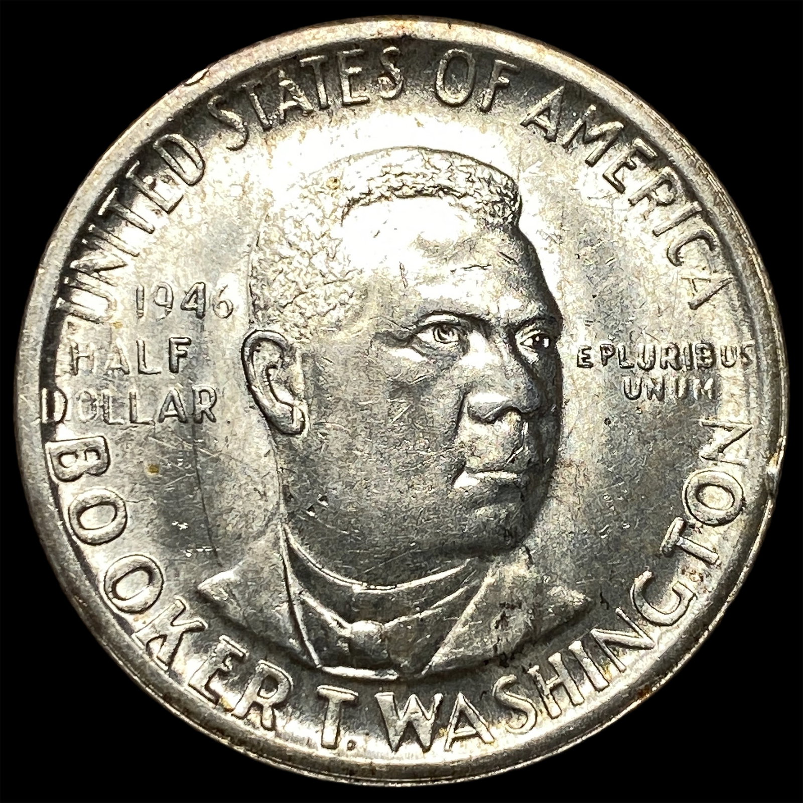 1946-S Silver Half Dollar Booker T. Washington UNCIRCULATED (1 of 2)