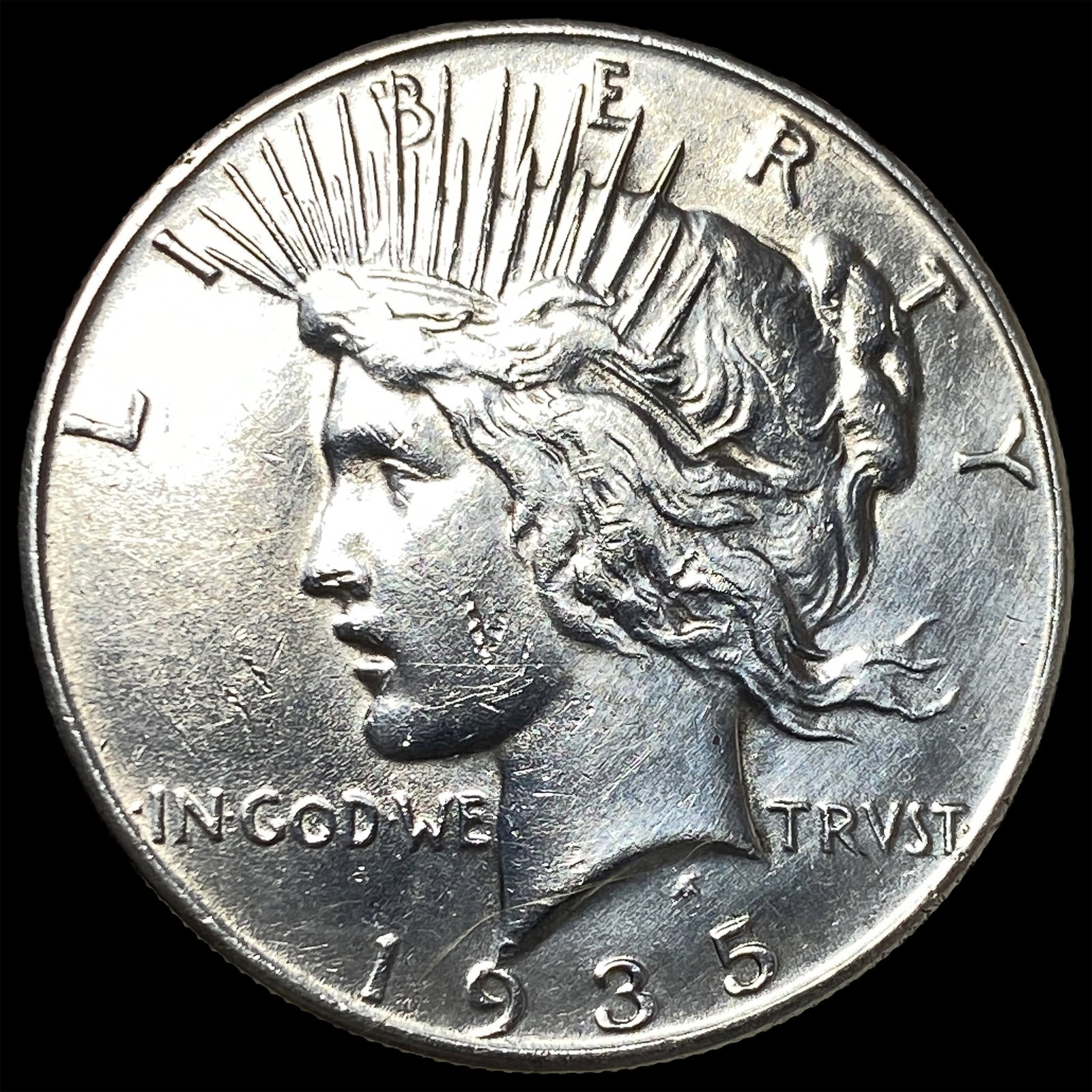 1935 Silver Peace Dollar UNCIRCULATED (1 of 2)